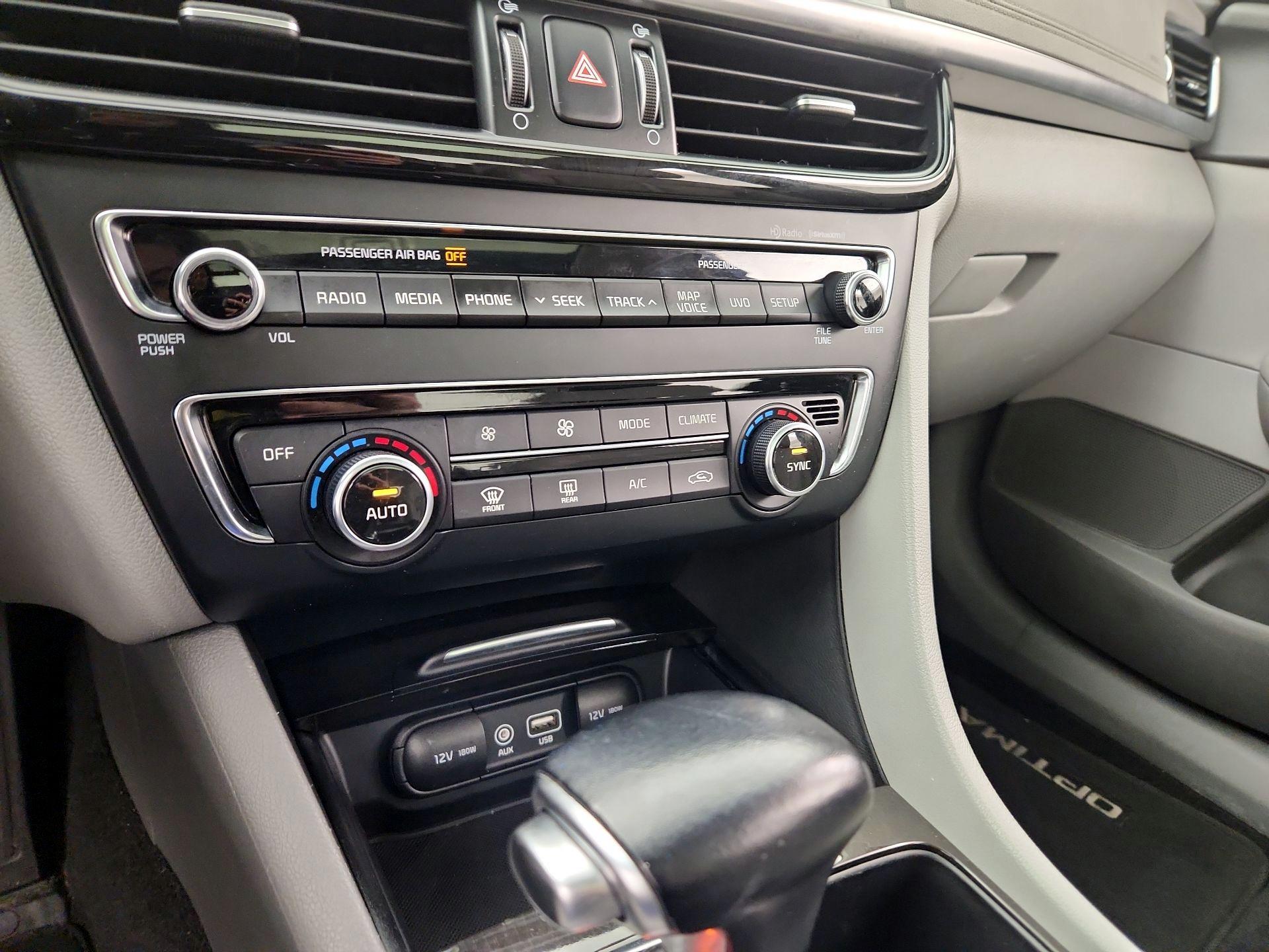 Thumbnail: 2016 Kia Optima - 17