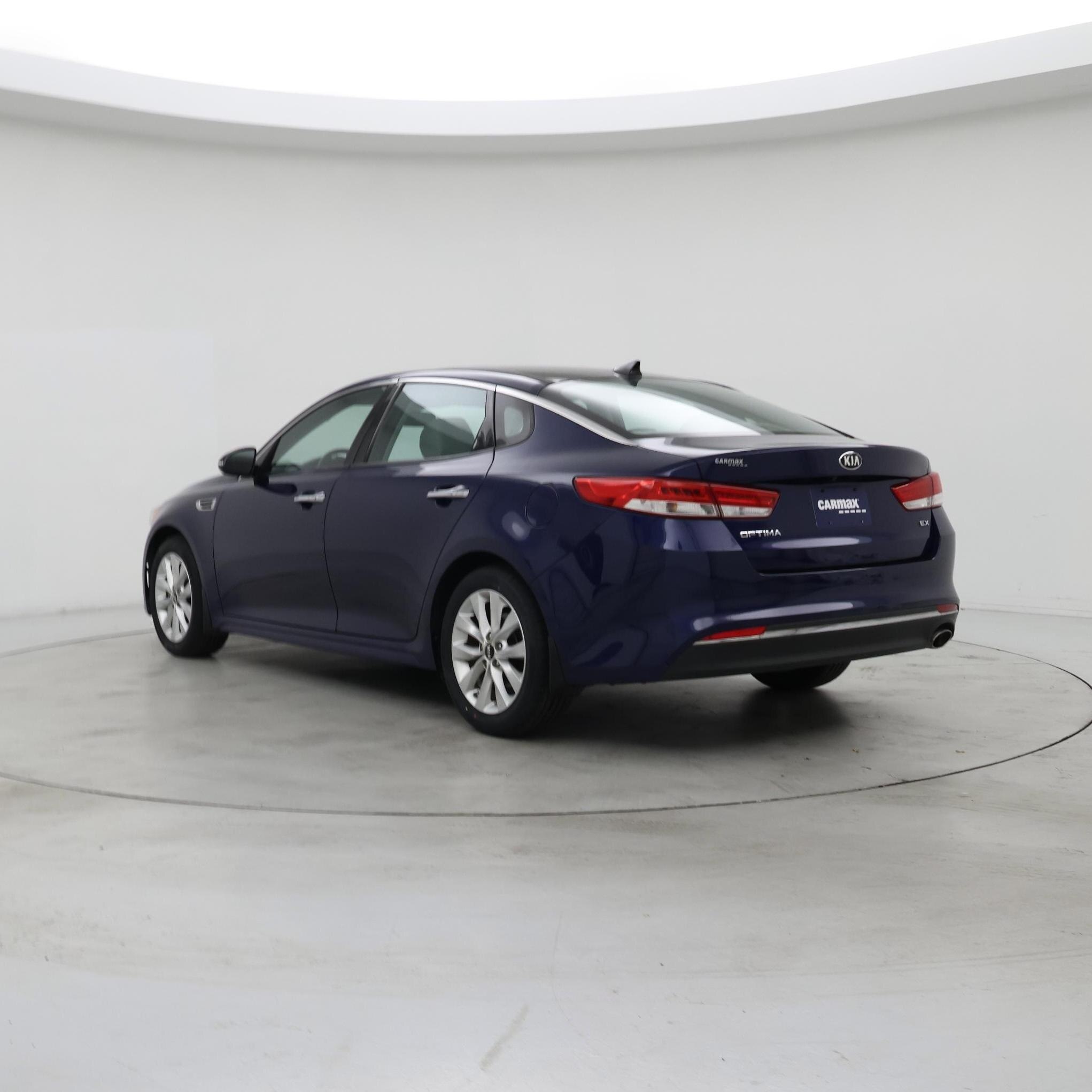 Thumbnail: 2016 Kia Optima - 2