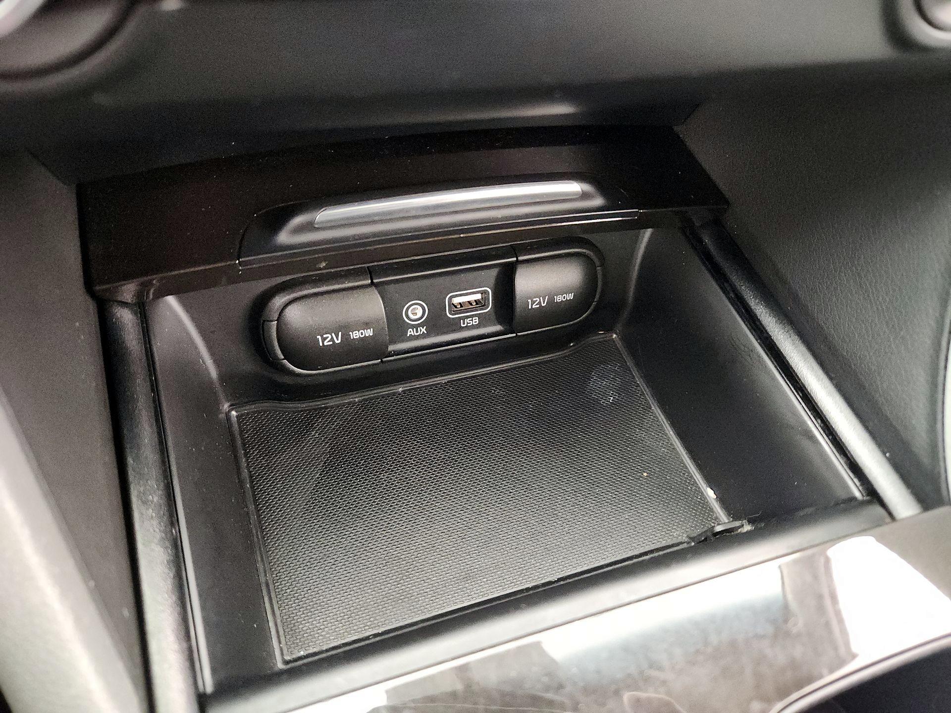 Thumbnail: 2016 Kia Optima - 19