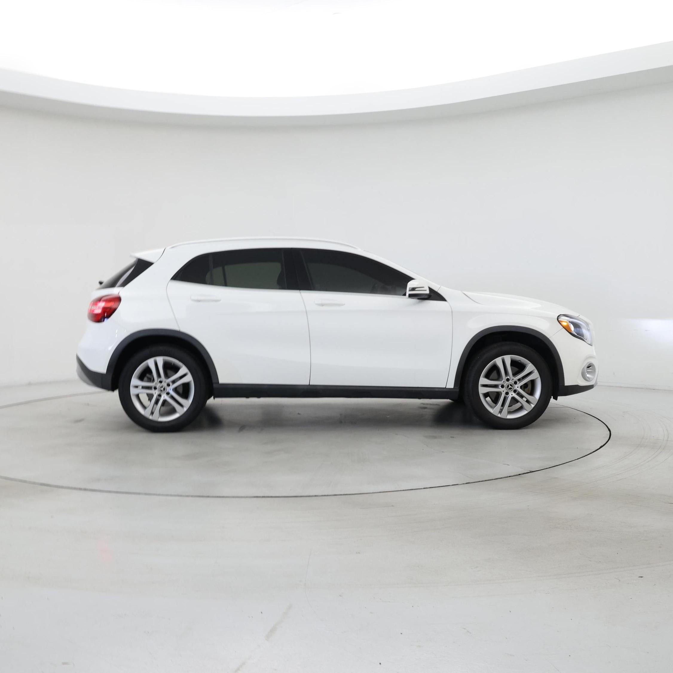 Thumbnail: 2020 Mercedes-Benz GLA - 7