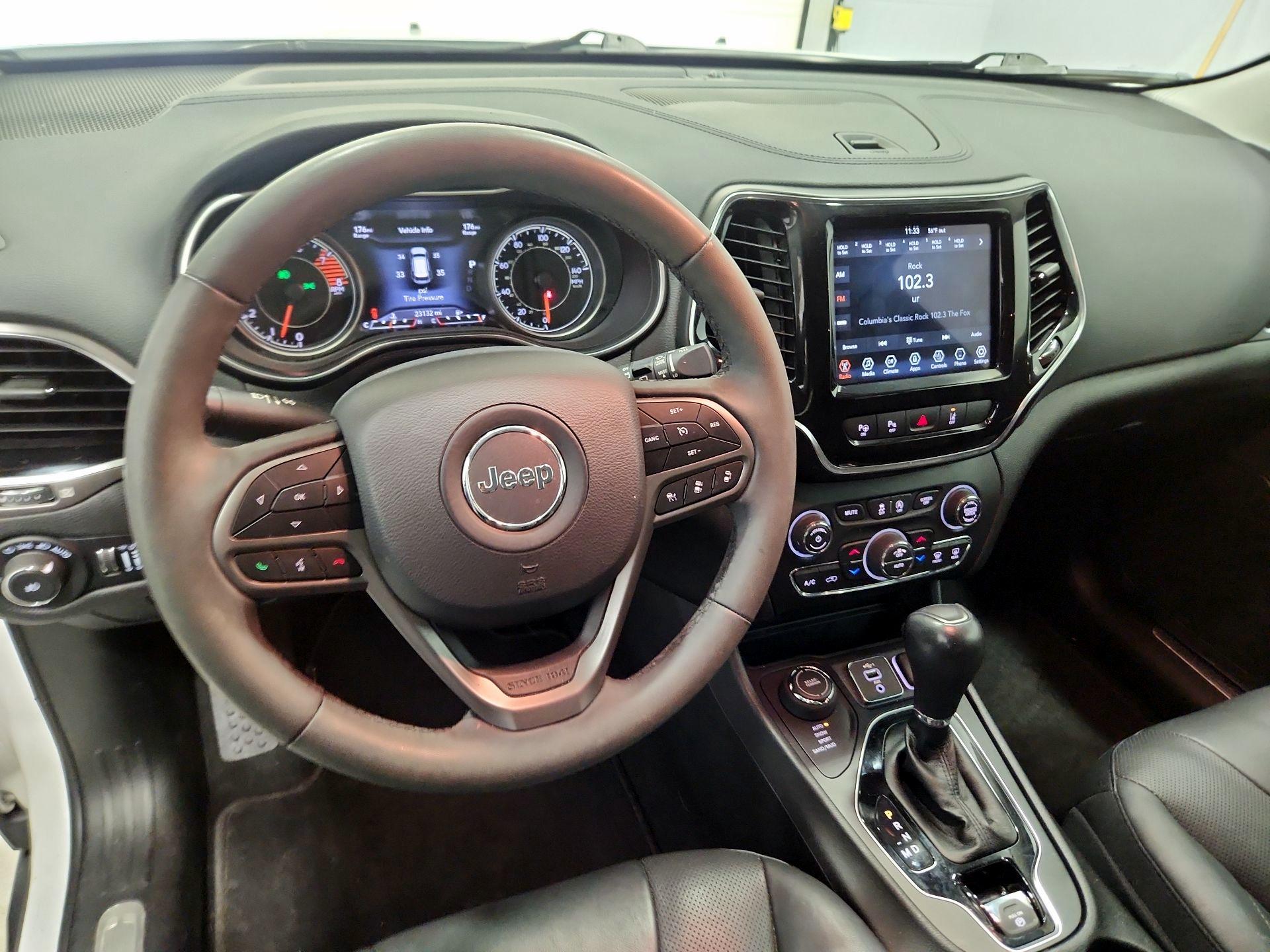 Thumbnail: 2021 Jeep Cherokee - 9