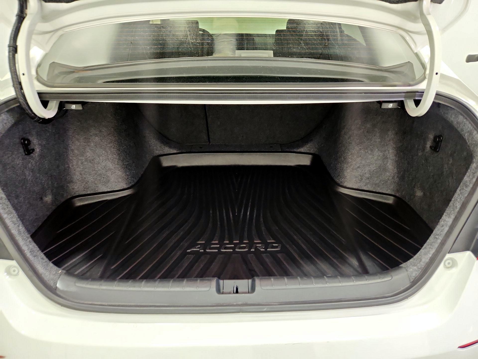 Thumbnail: 2020 Honda Accord - 20