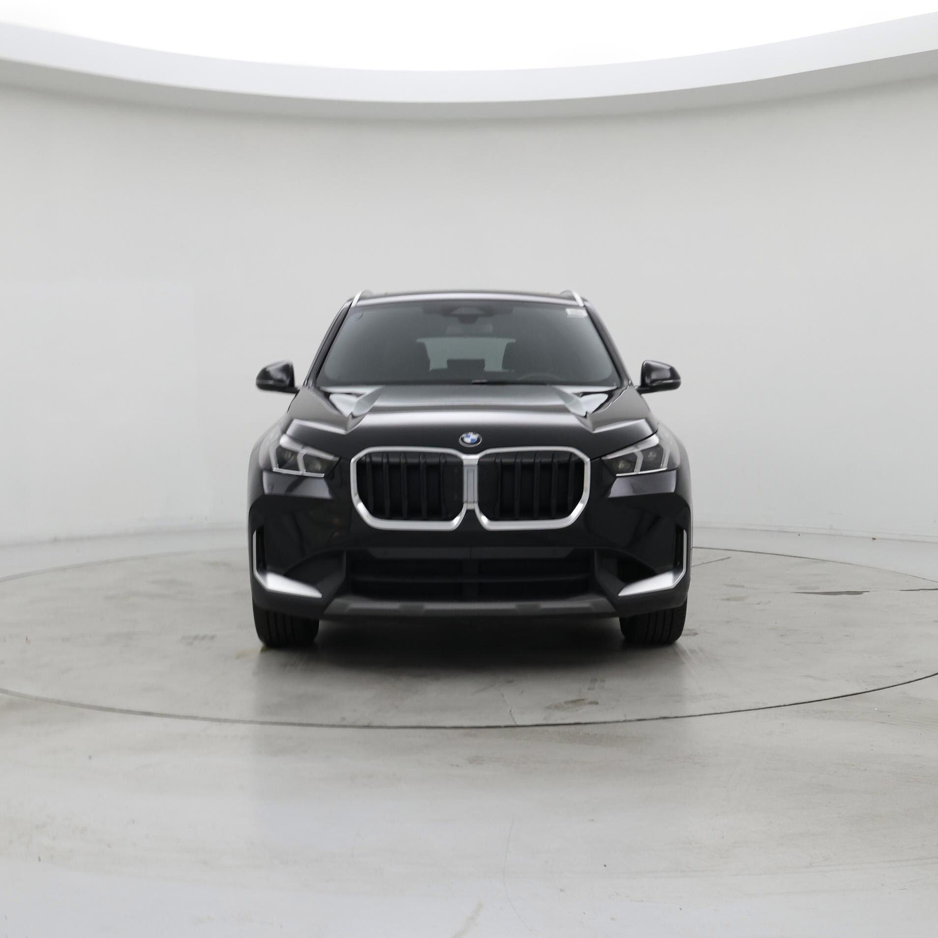 Thumbnail: 2023 BMW X1 - 5