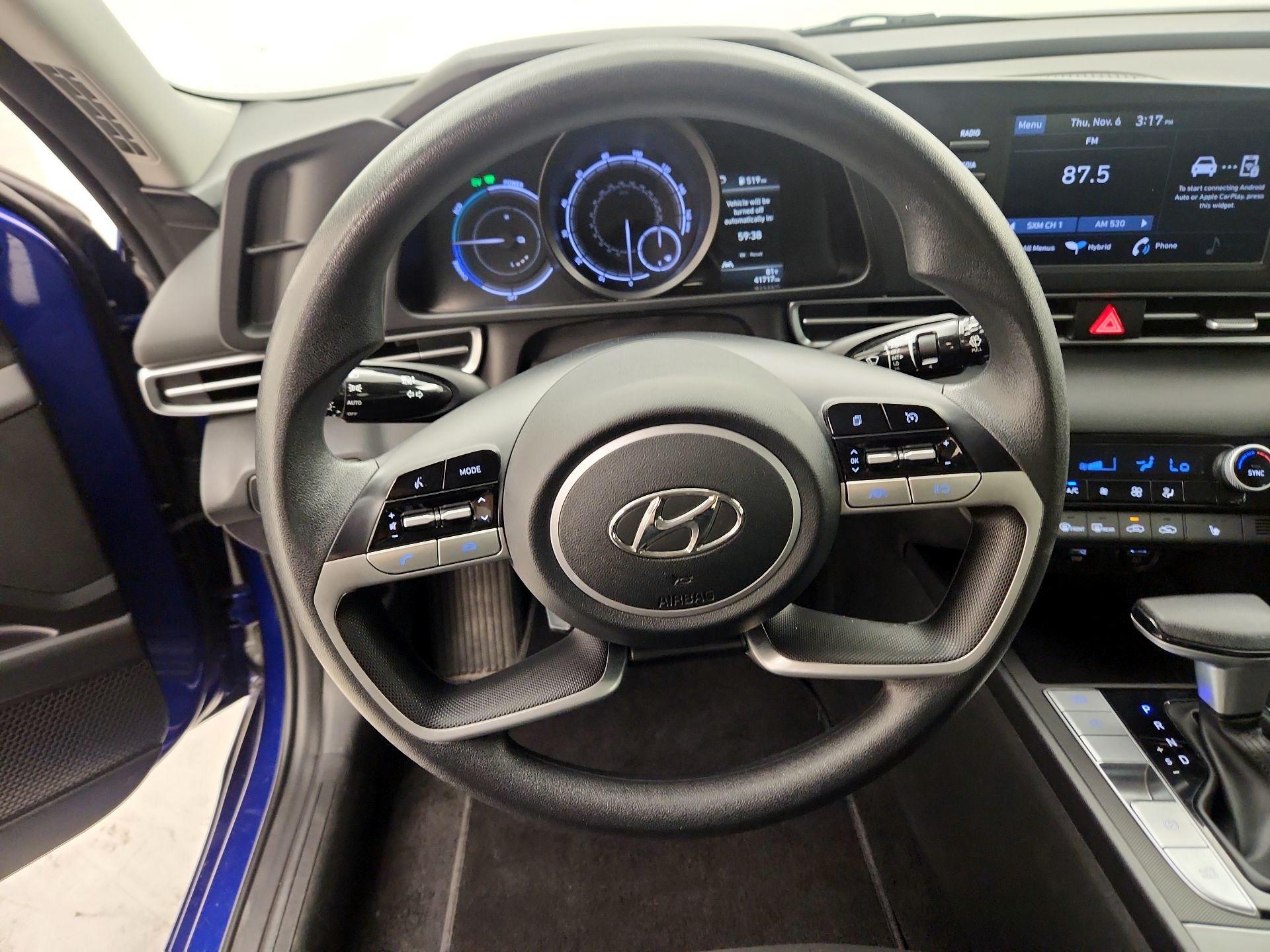 Thumbnail: 2023 Hyundai Elantra - 10