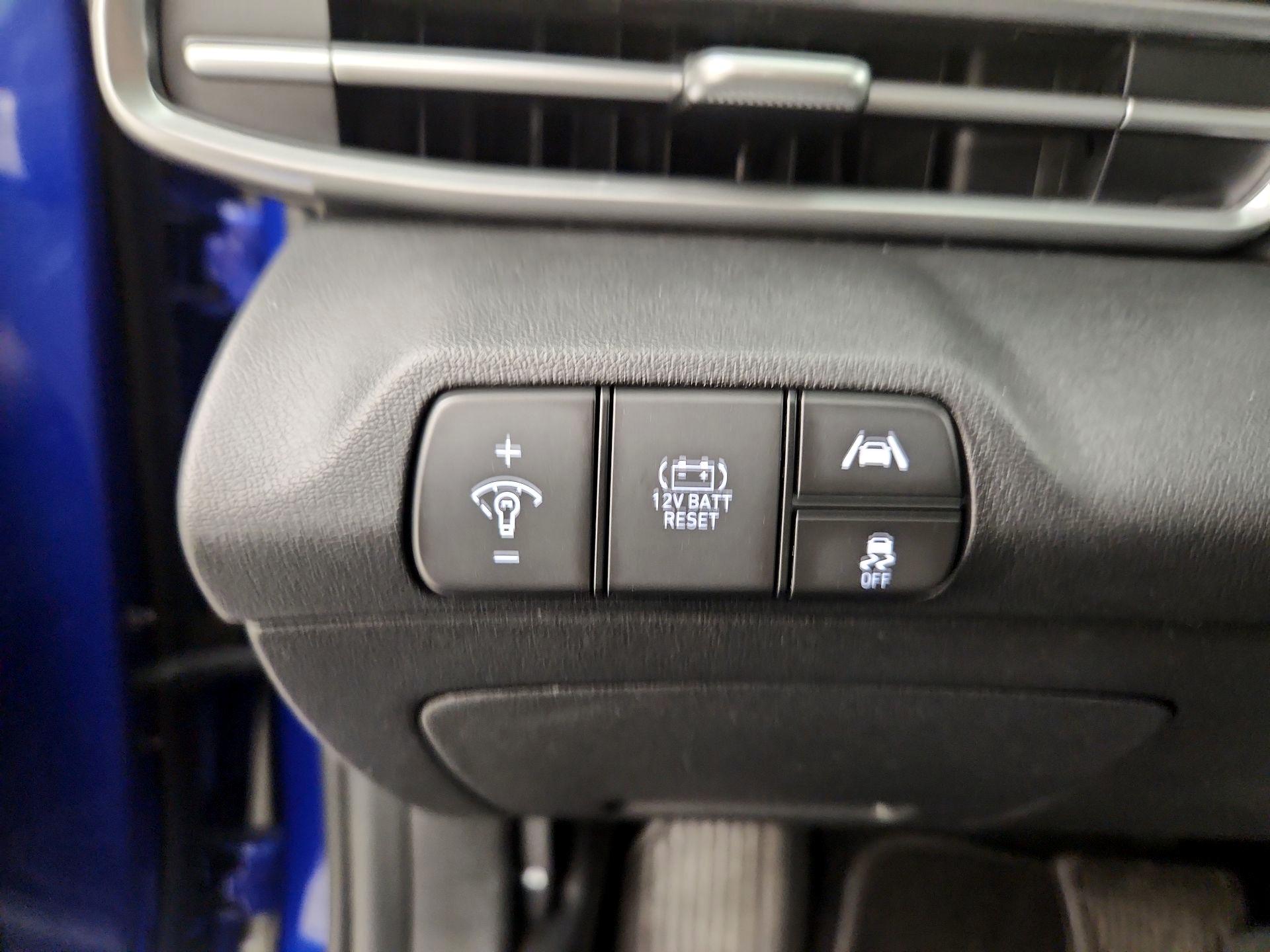 Thumbnail: 2023 Hyundai Elantra - 13