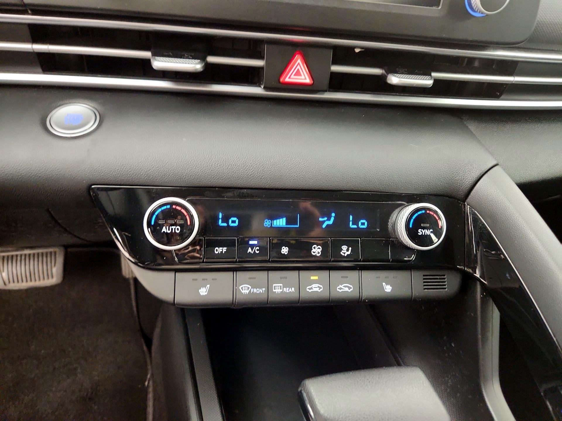 Thumbnail: 2023 Hyundai Elantra - 16