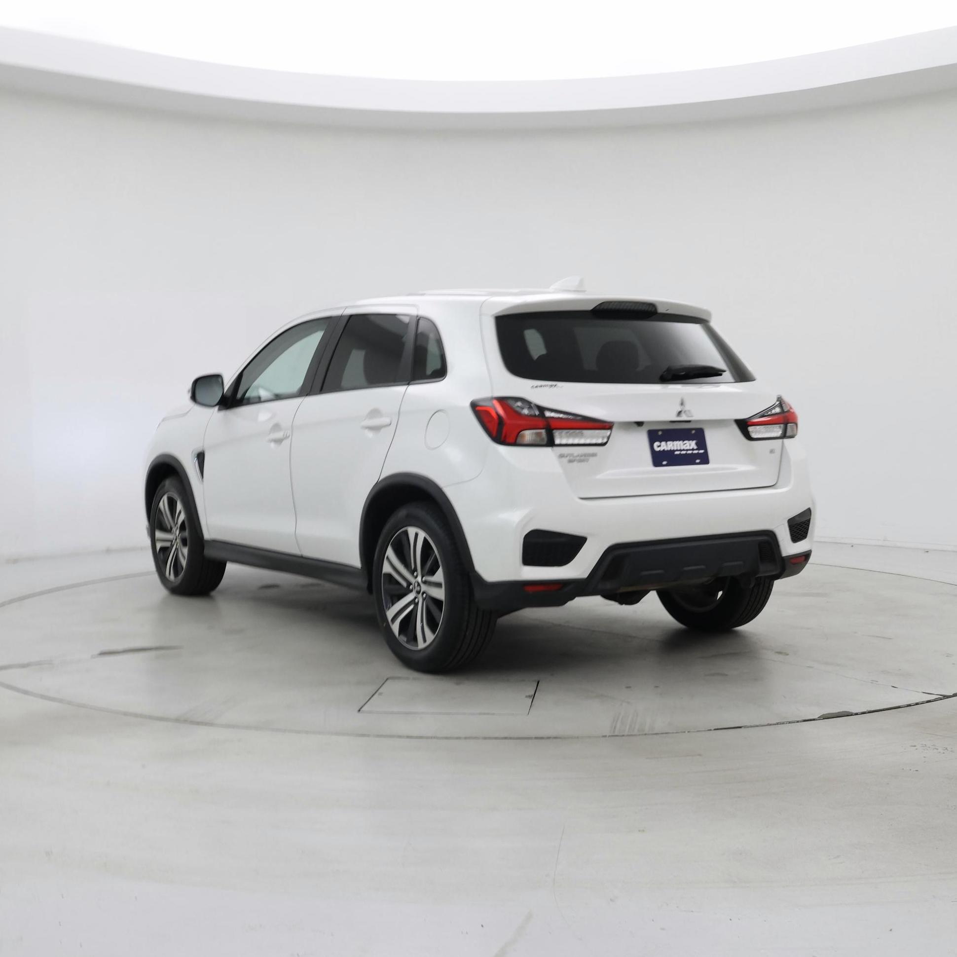 Thumbnail: 2021 Mitsubishi Outlander Sport - 2