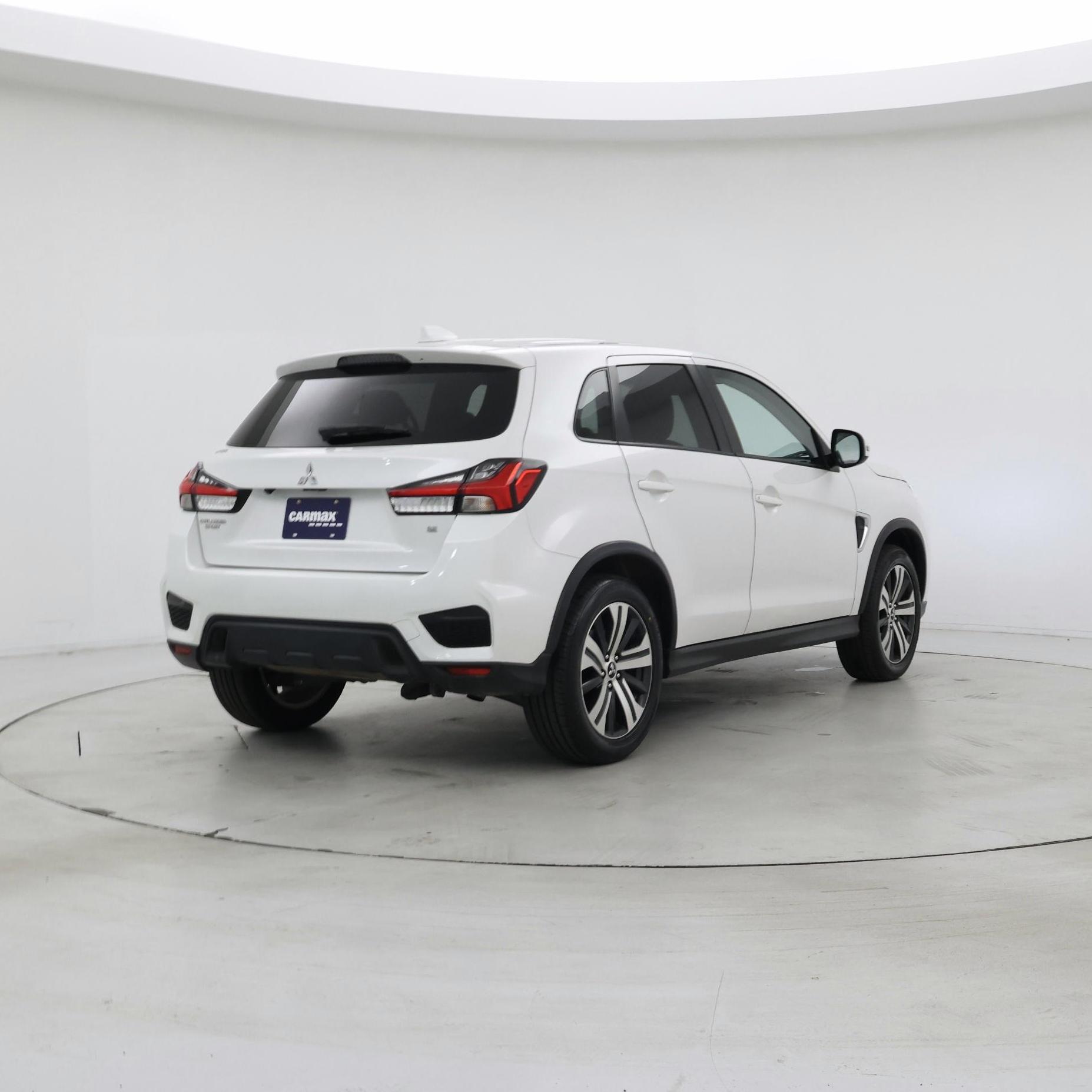 Thumbnail: 2021 Mitsubishi Outlander Sport - 8