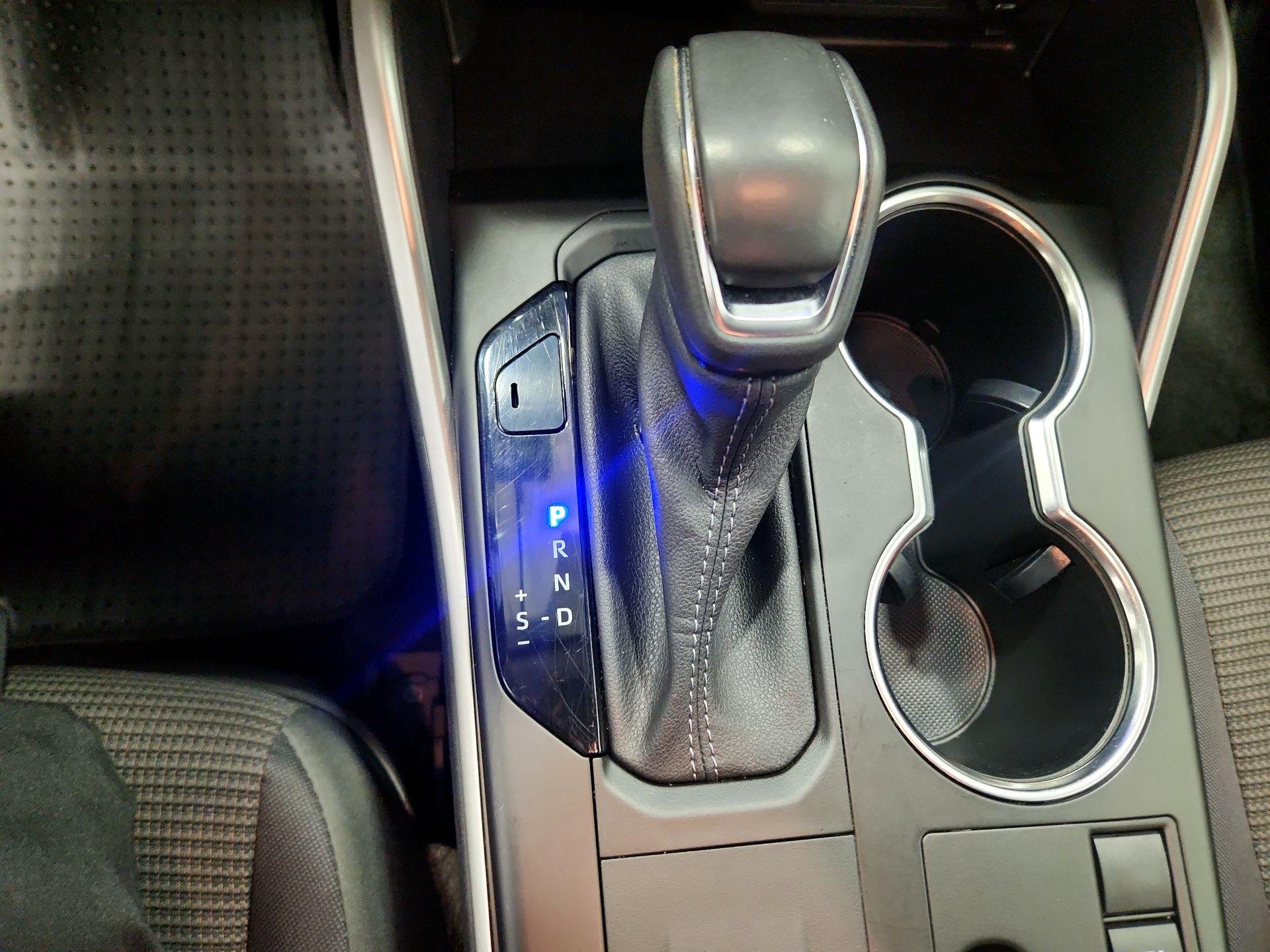 Thumbnail: 2023 Toyota Highlander - 17