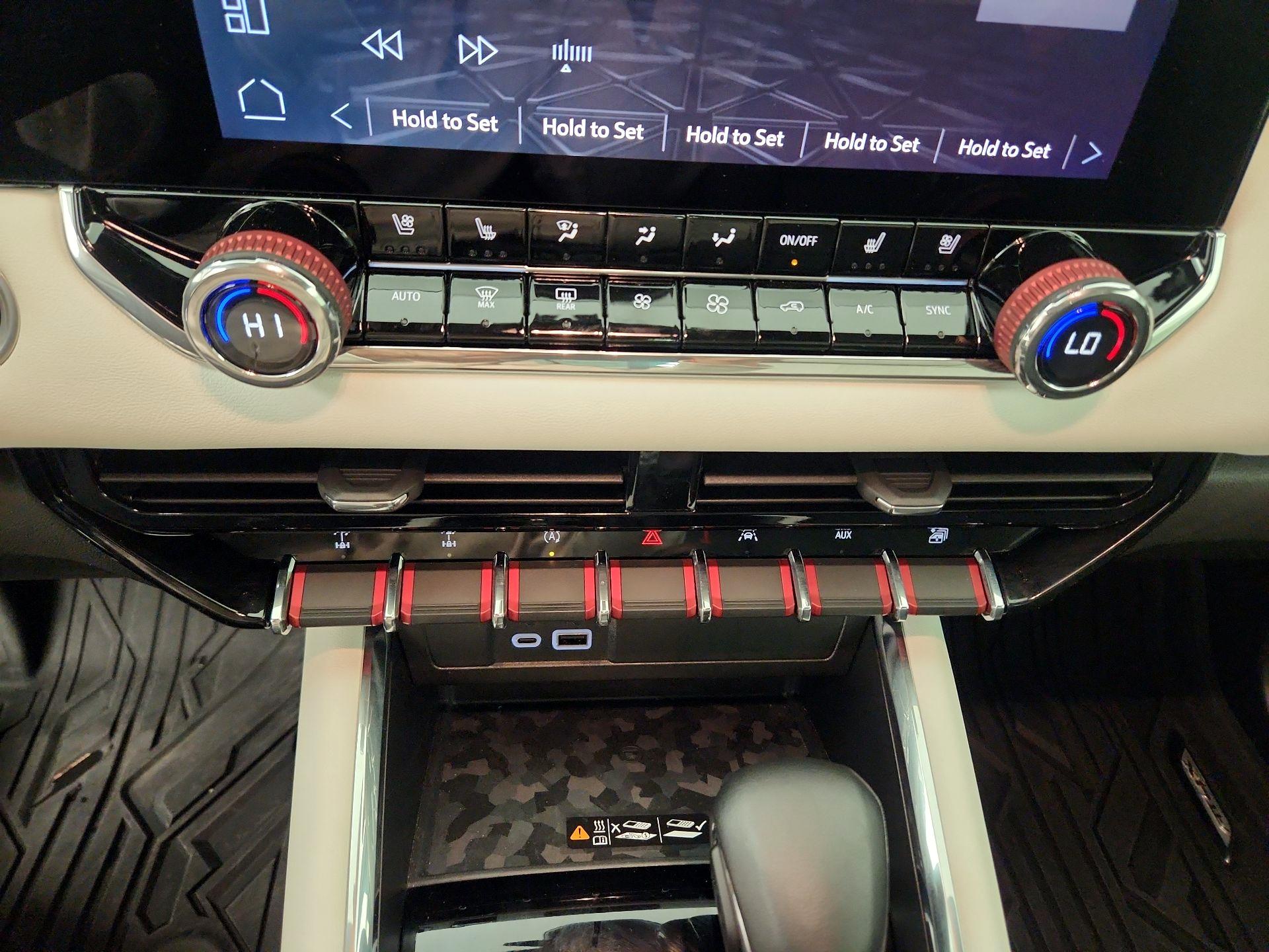 Thumbnail: 2024 GMC Canyon - 16