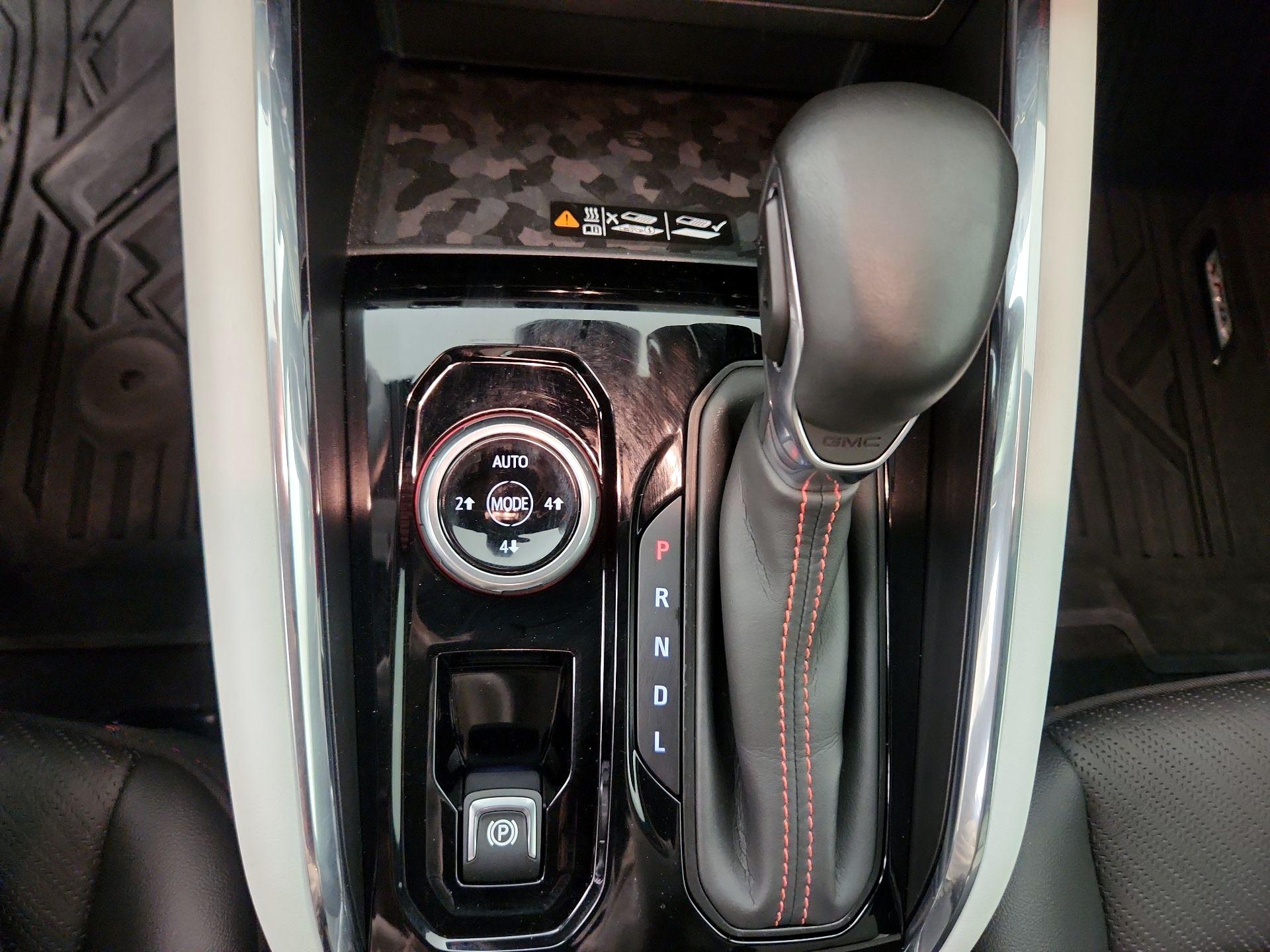 Thumbnail: 2024 GMC Canyon - 17