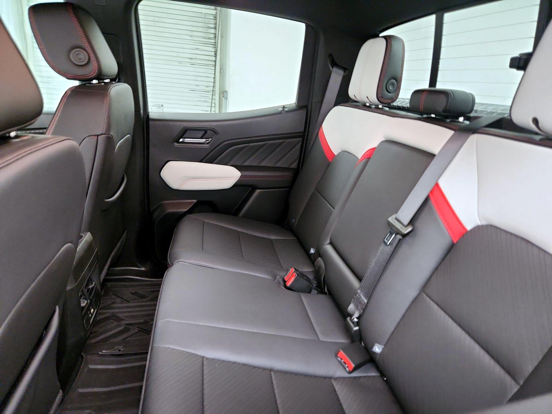 Thumbnail: 2024 GMC Canyon - 19