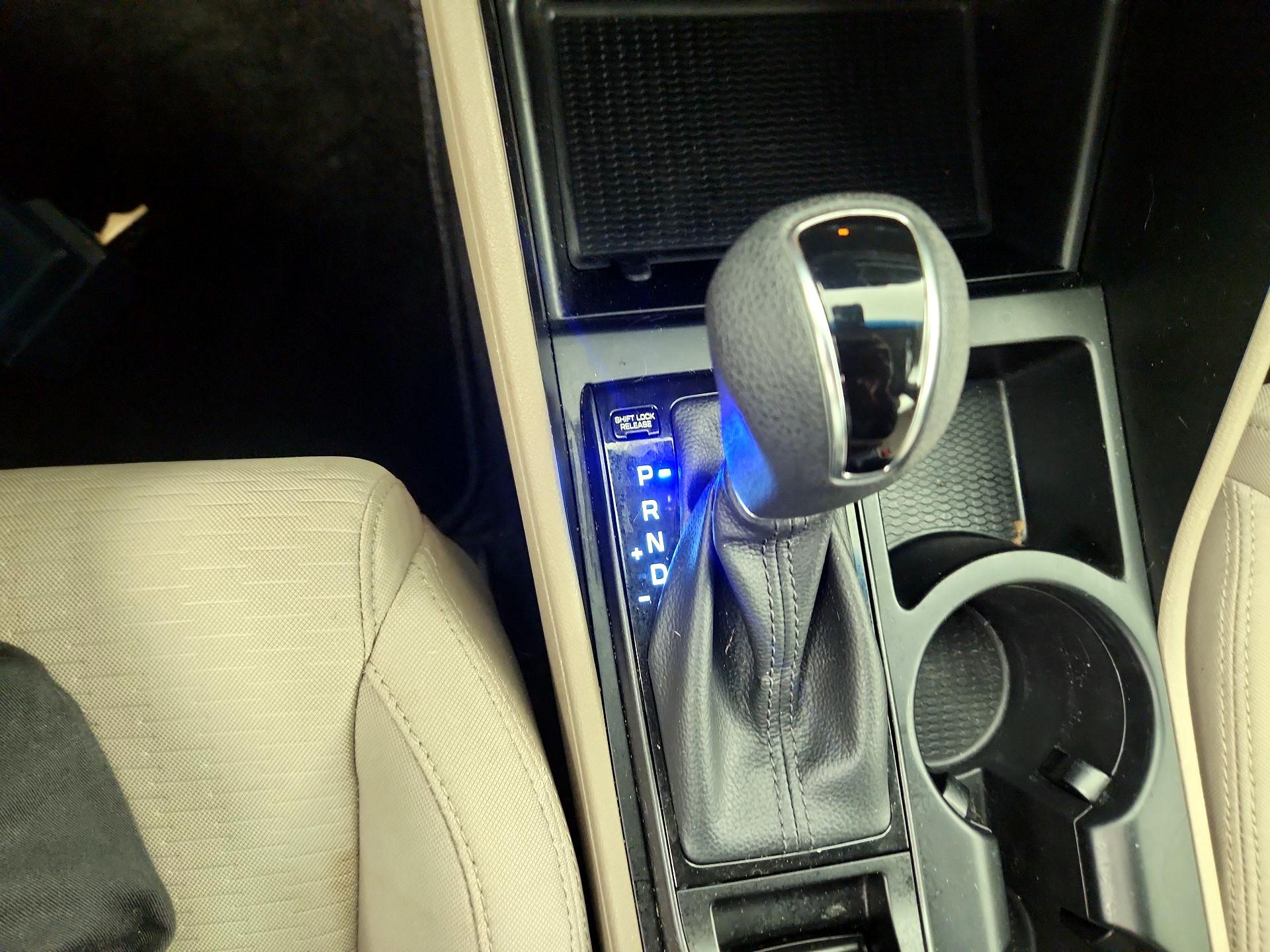 Thumbnail: 2019 Hyundai Tucson - 15