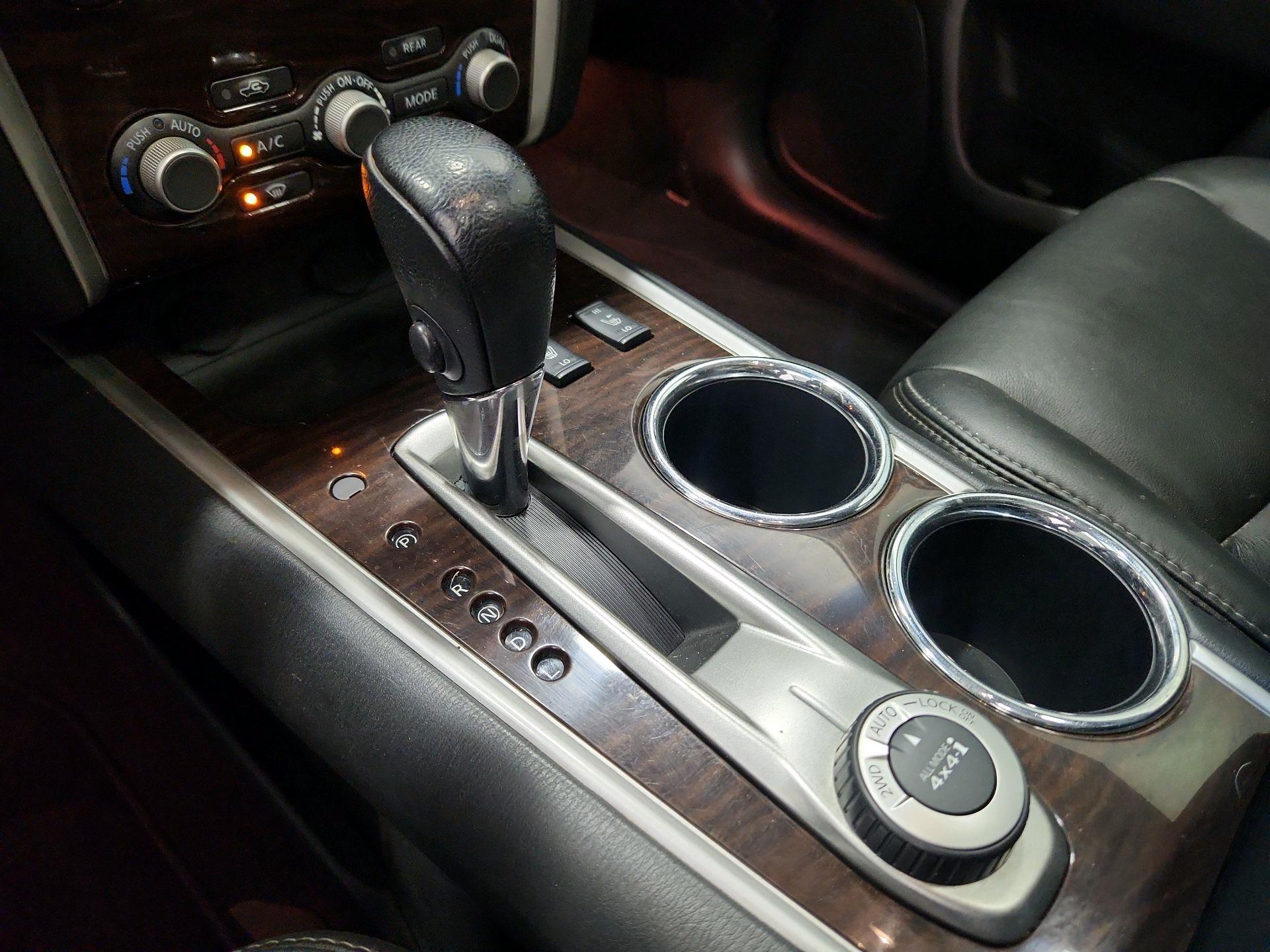 Thumbnail: 2014 Nissan Pathfinder - 17