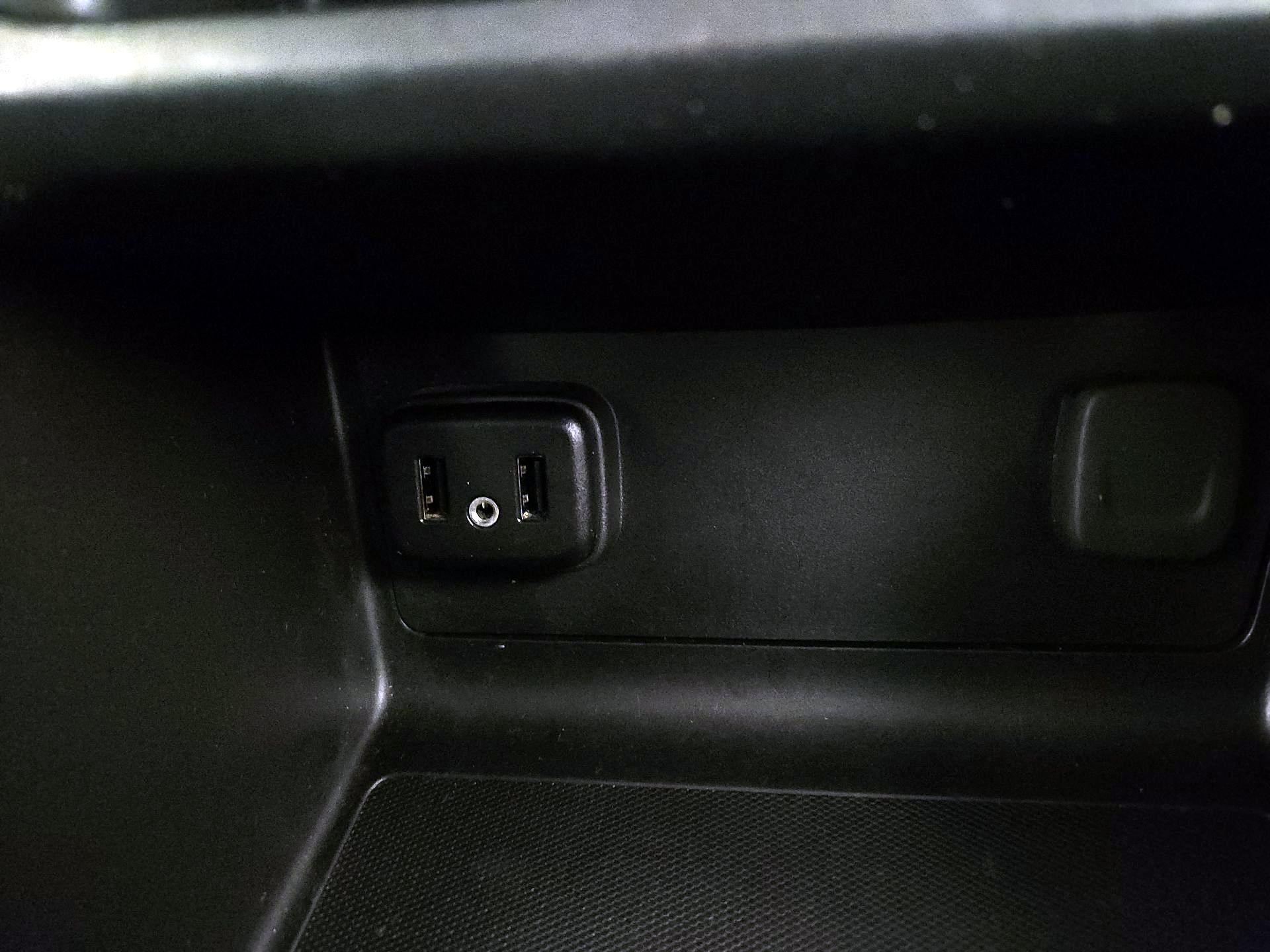 Thumbnail: 2019 Chevrolet Colorado - 18