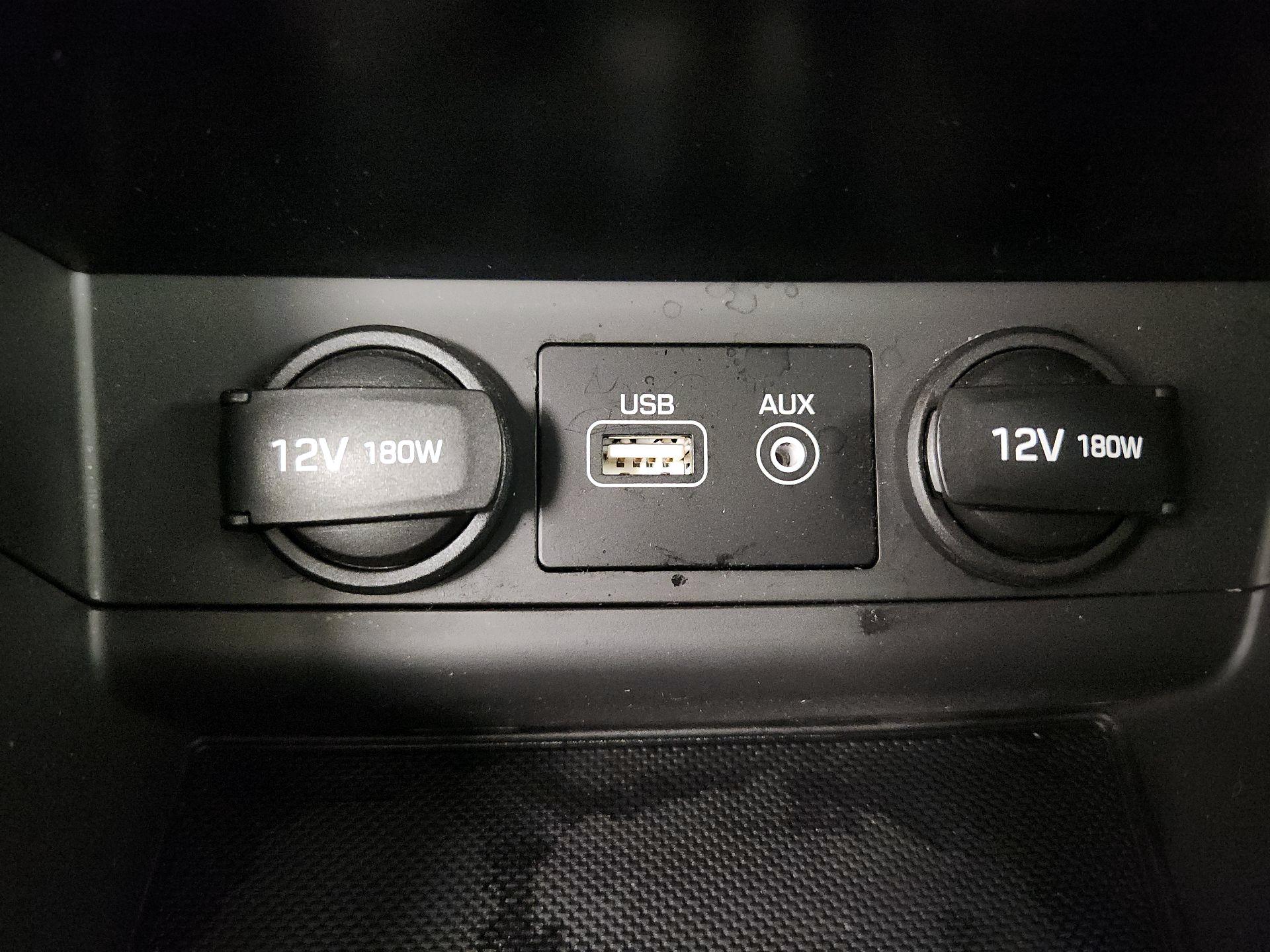 Thumbnail: 2017 Hyundai Sonata - 18