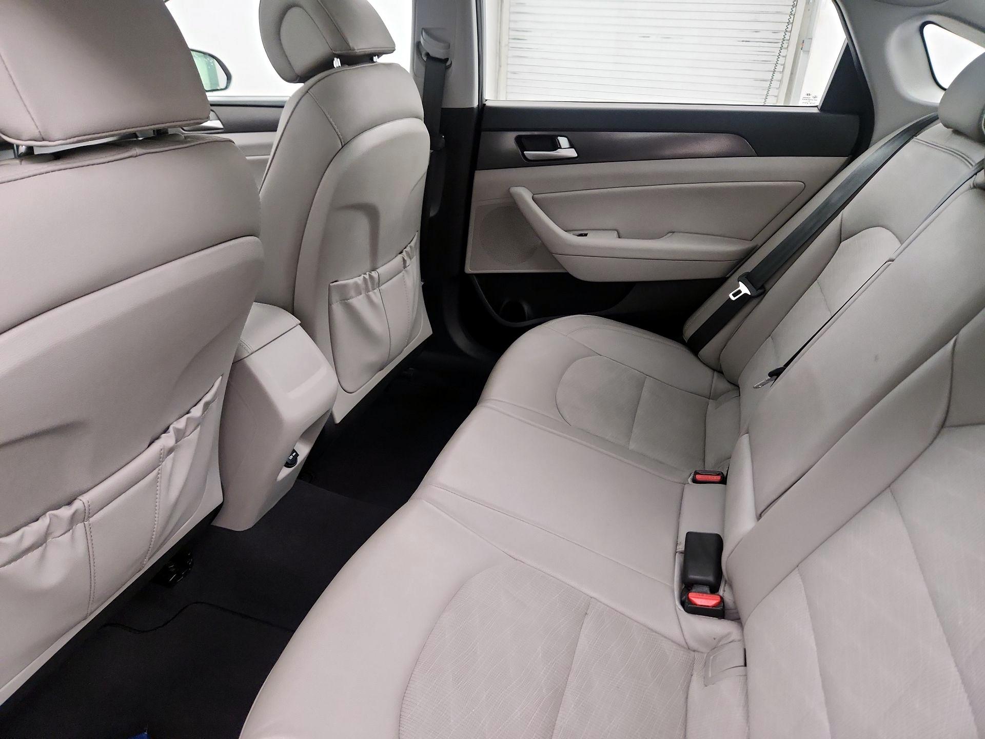 Thumbnail: 2017 Hyundai Sonata - 20