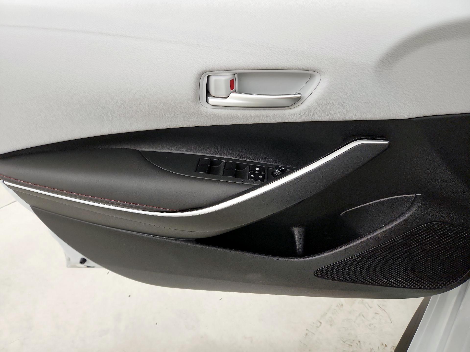 Thumbnail: 2023 Toyota Corolla - 12