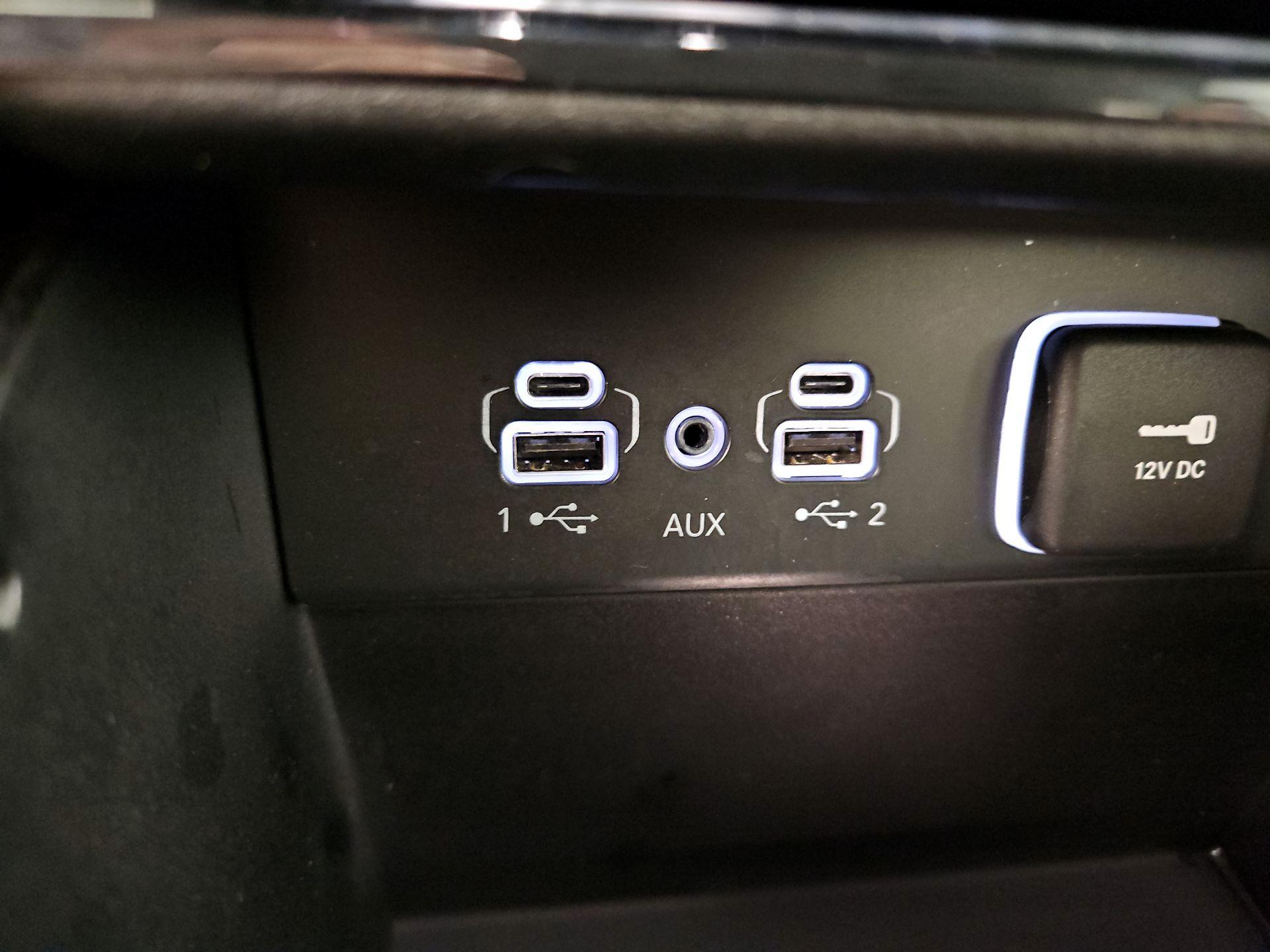 Thumbnail: 2024 Jeep Grand Cherokee - 19