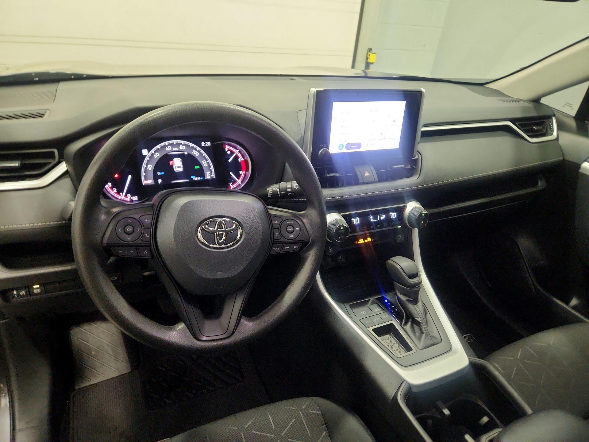 Thumbnail: 2024 Toyota RAV4 - 9