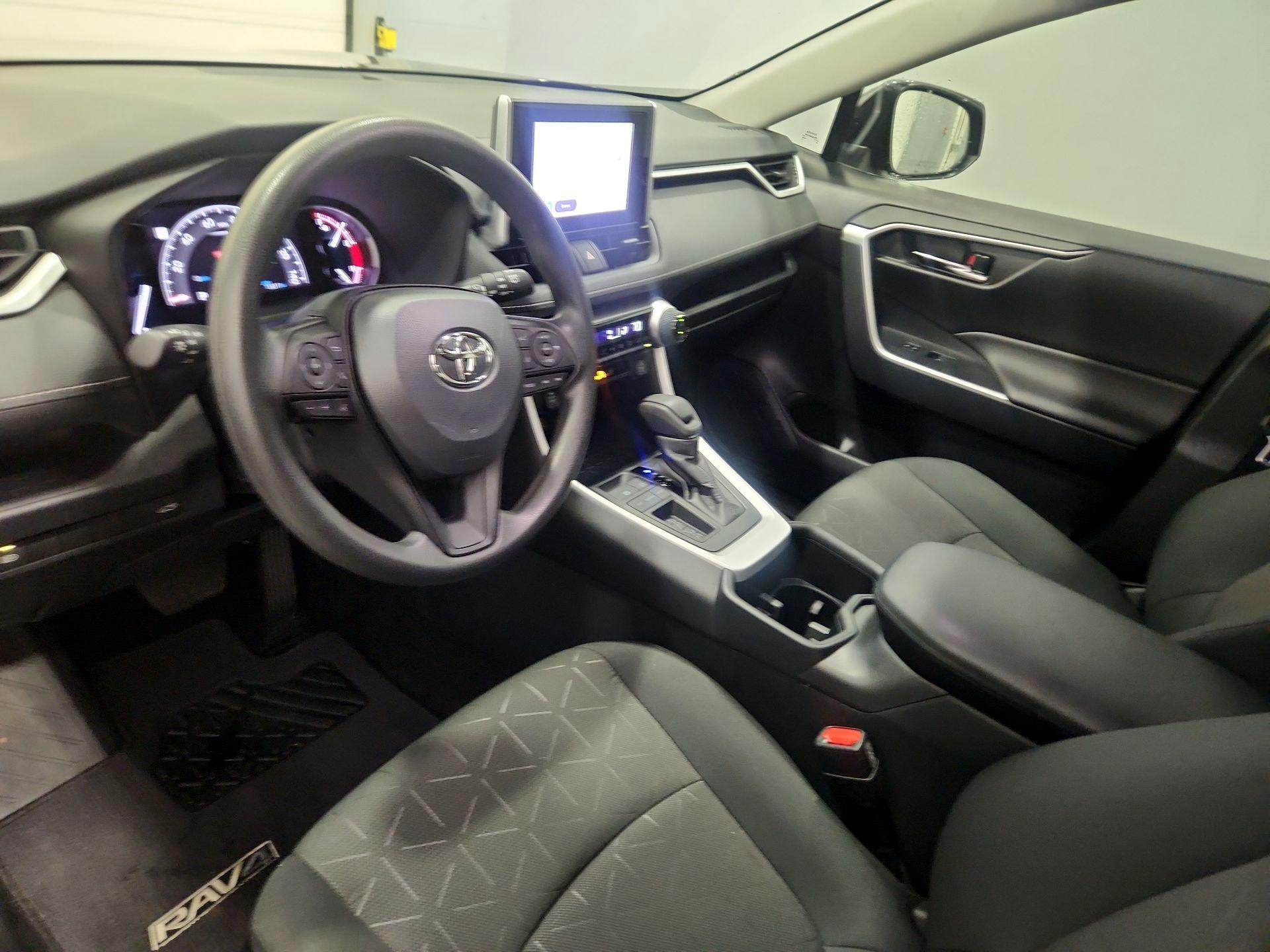 Thumbnail: 2024 Toyota RAV4 - 11