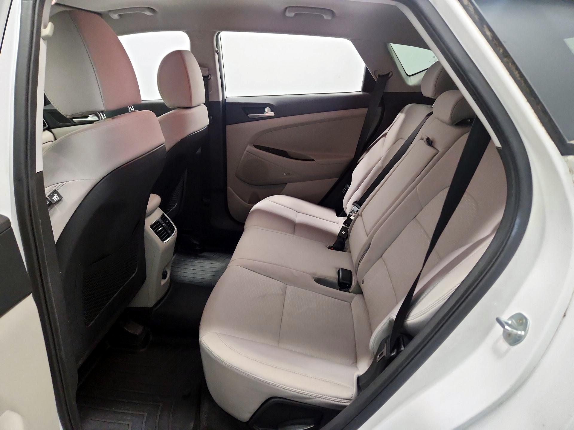 Thumbnail: 2020 Hyundai Tucson - 19