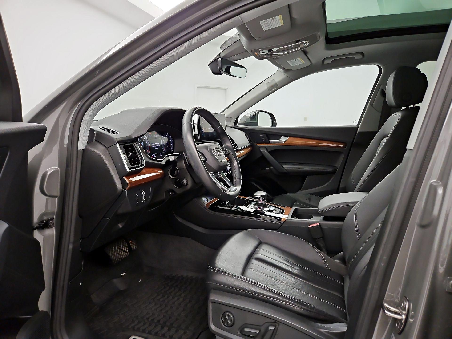 Thumbnail: 2023 Audi Q5 - 11