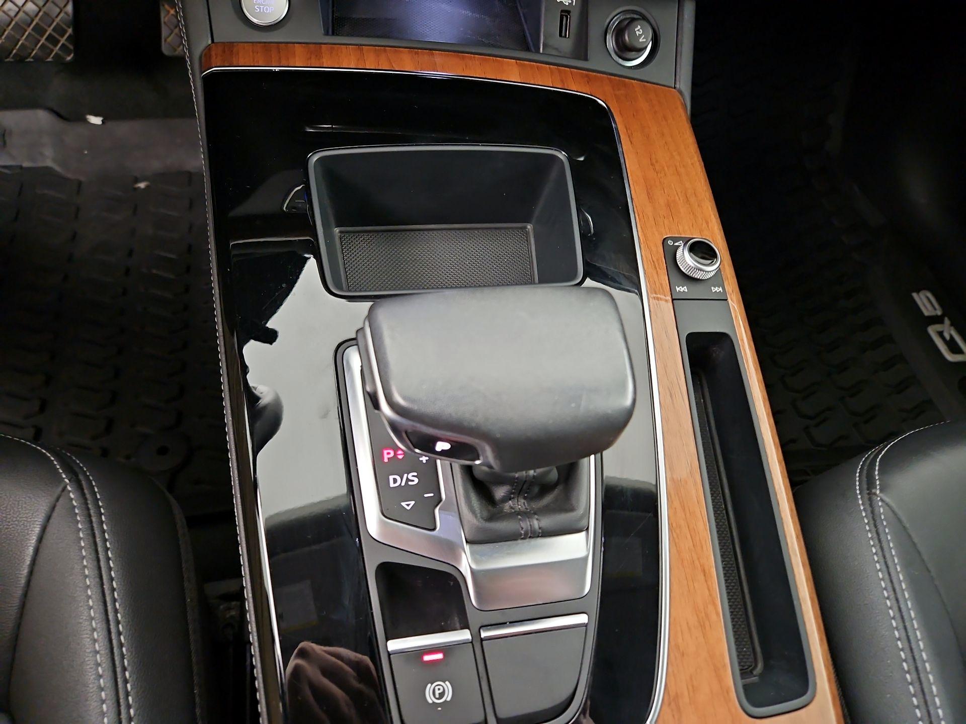 Thumbnail: 2023 Audi Q5 - 17