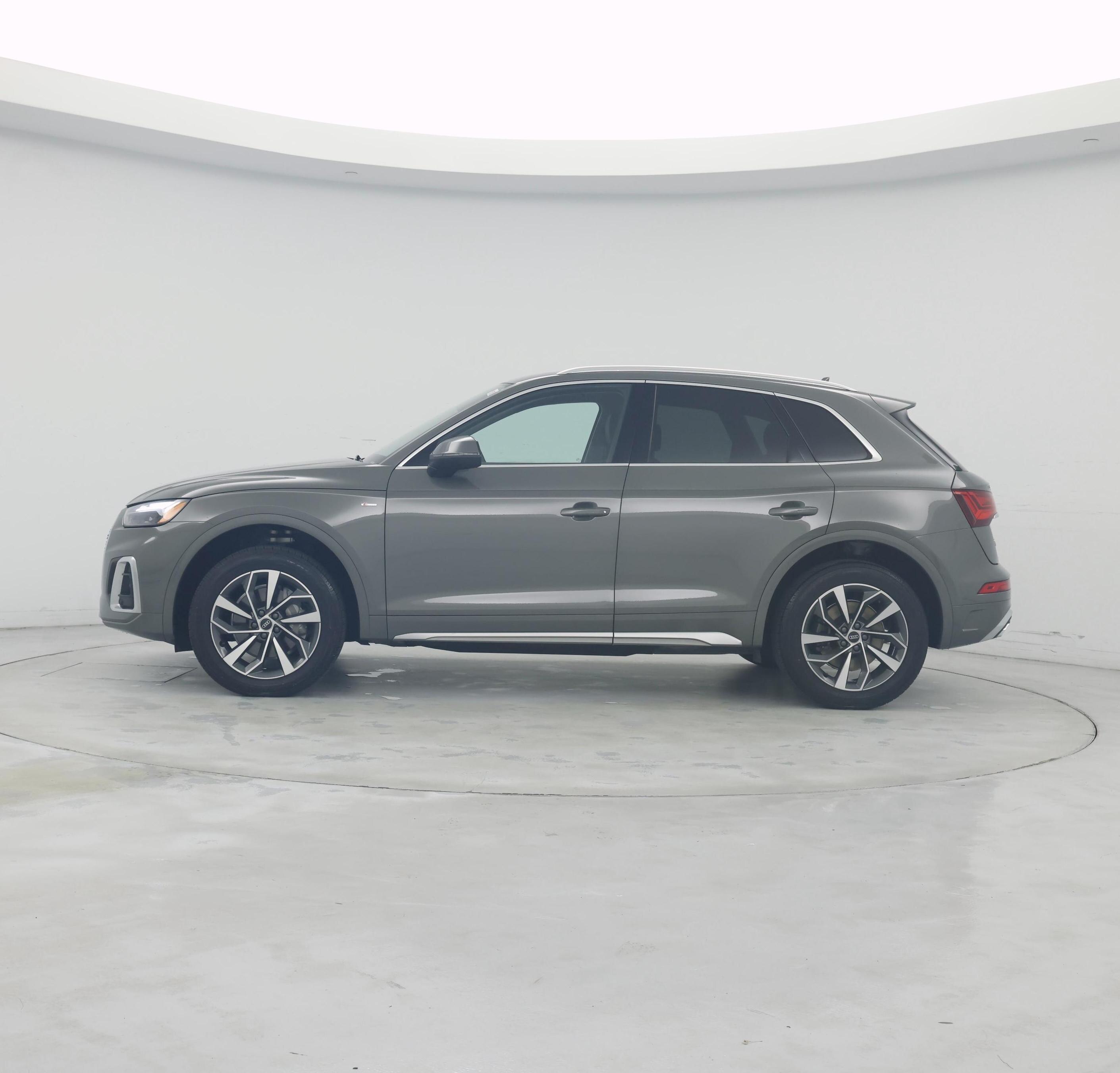Thumbnail: 2023 Audi Q5 - 3