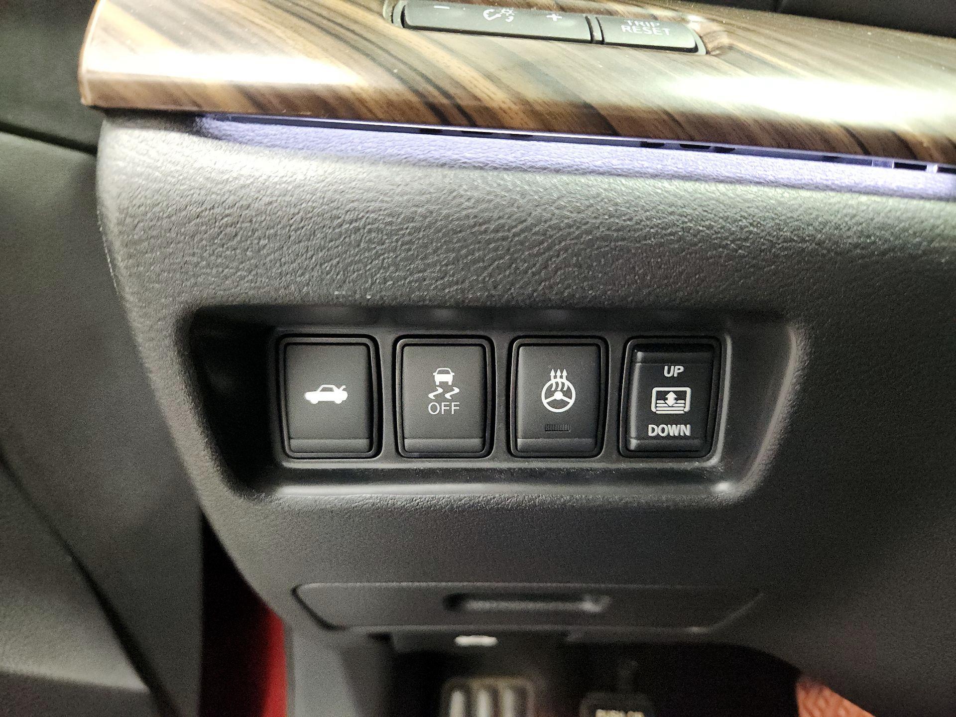 Thumbnail: 2018 Nissan Maxima - 13