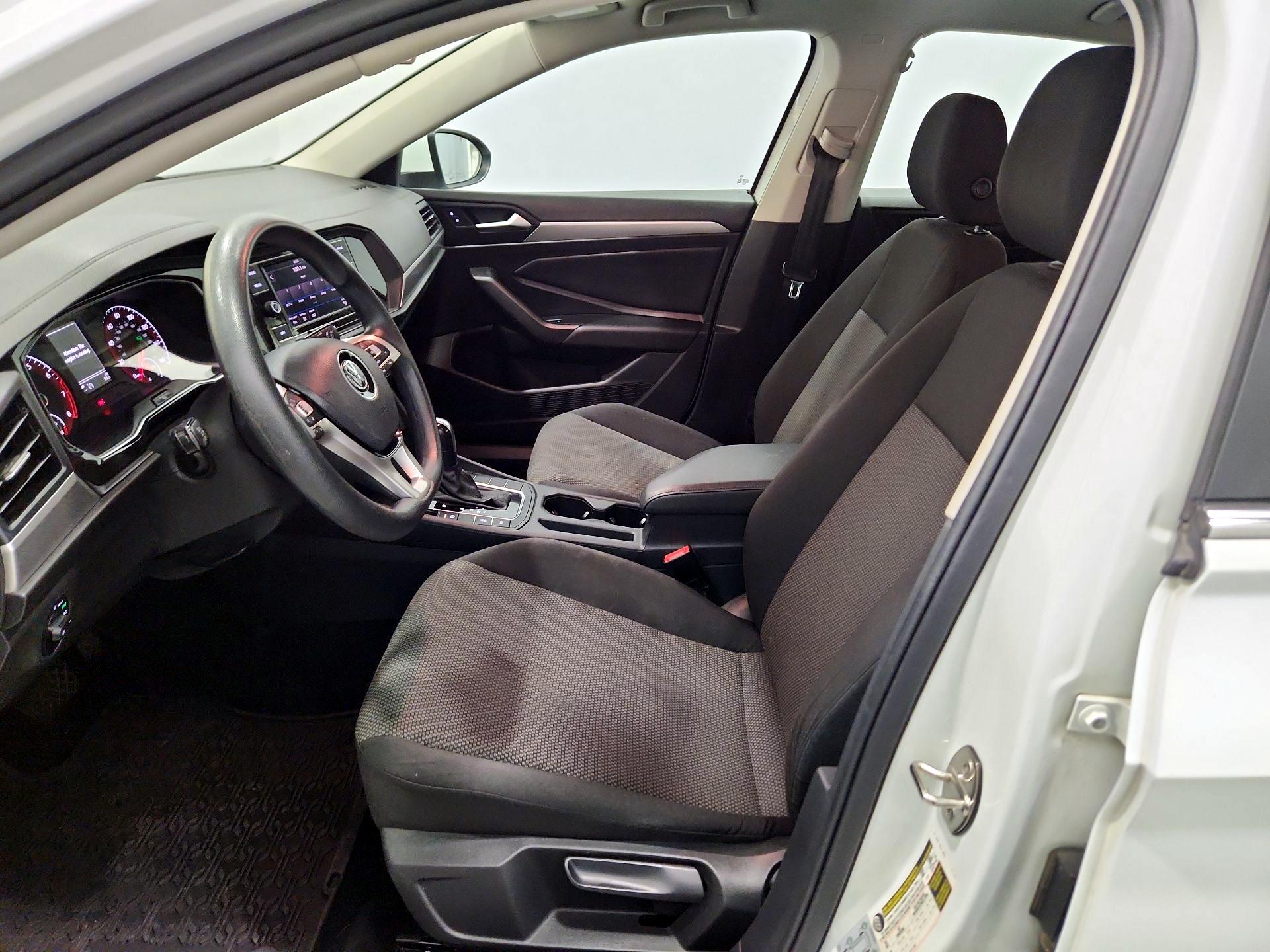 Thumbnail: 2019 Volkswagen Jetta - 11