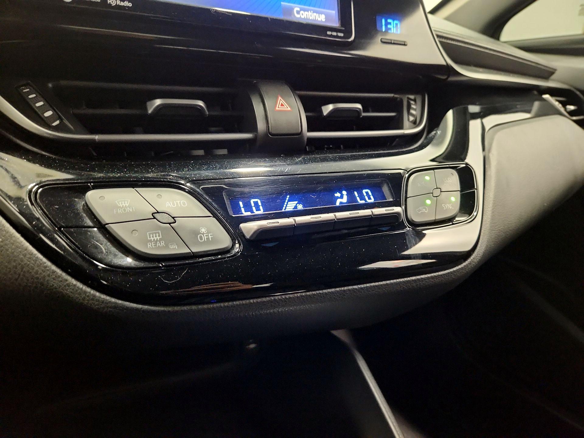 Thumbnail: 2018 Toyota C-HR - 16