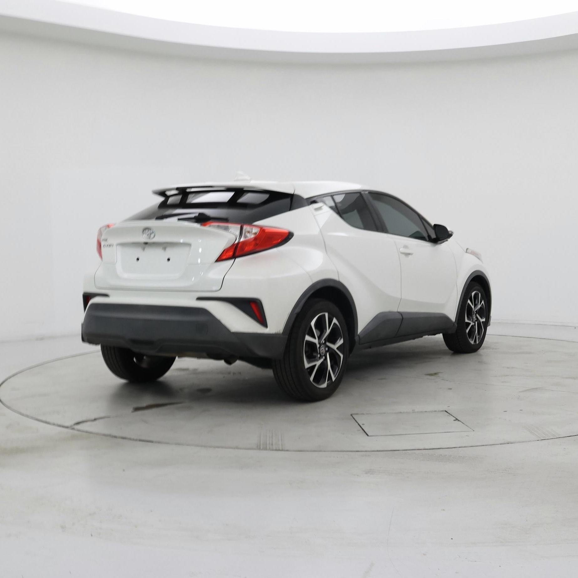 Thumbnail: 2018 Toyota C-HR - 8