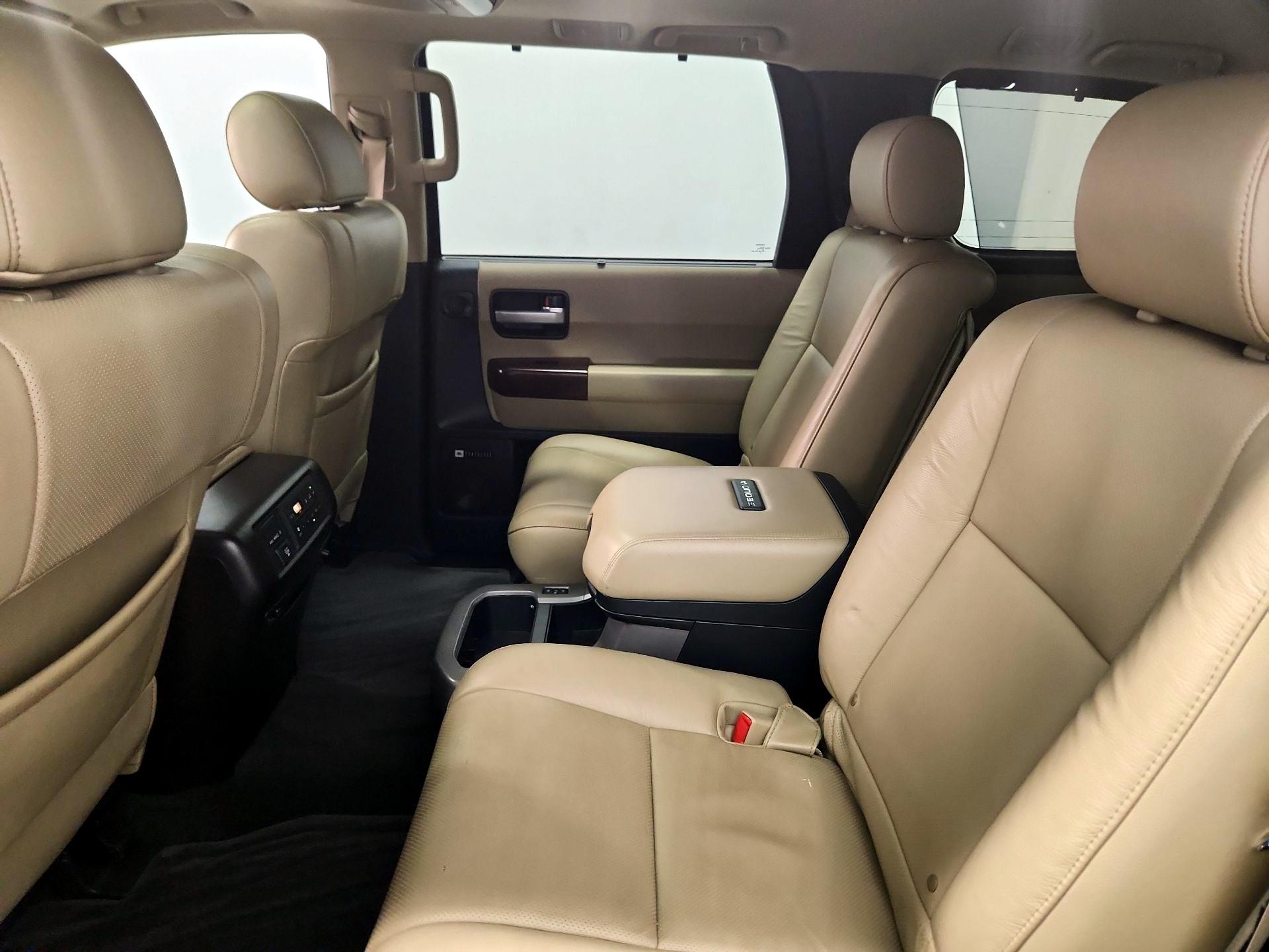 Thumbnail: 2015 Toyota Sequoia - 19