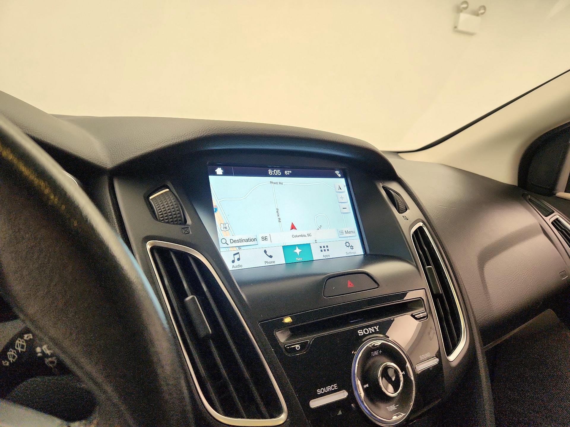 Thumbnail: 2016 Ford Focus - 14