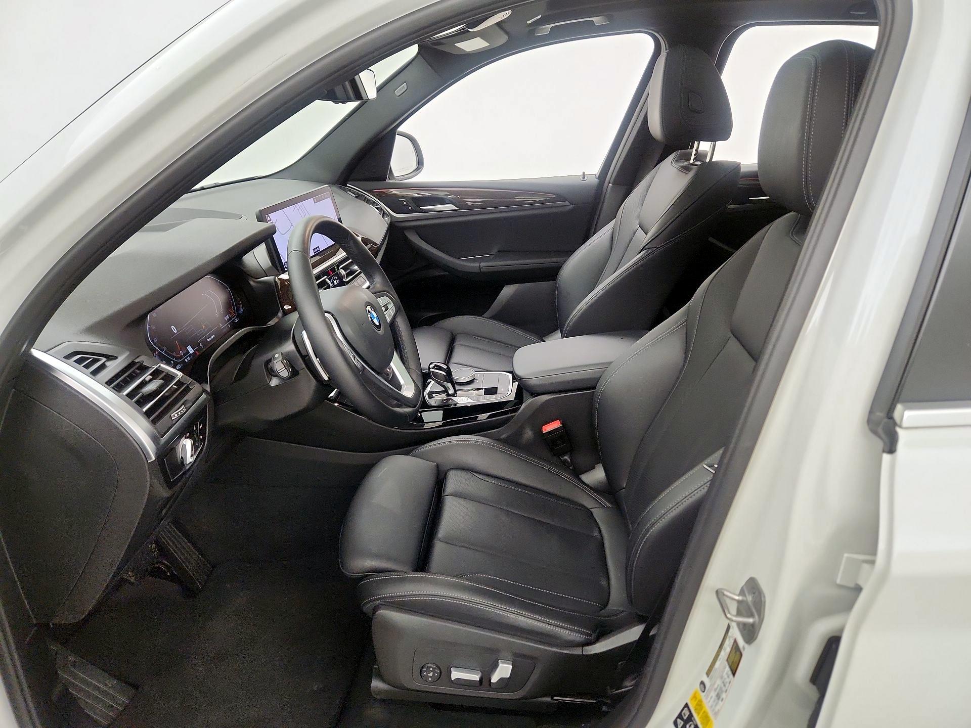 Thumbnail: 2022 BMW X3 - 11