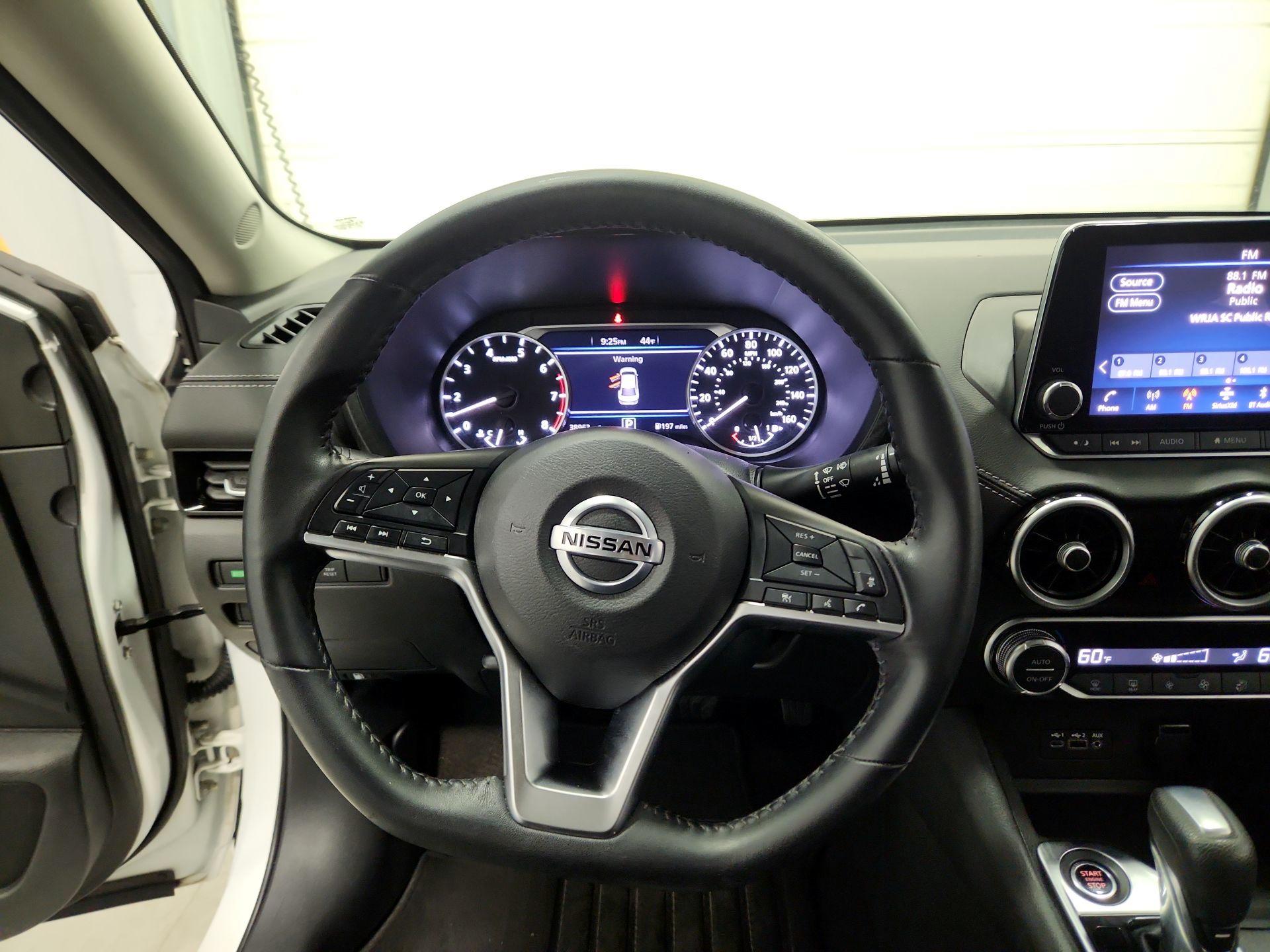 Thumbnail: 2021 Nissan Sentra - 10