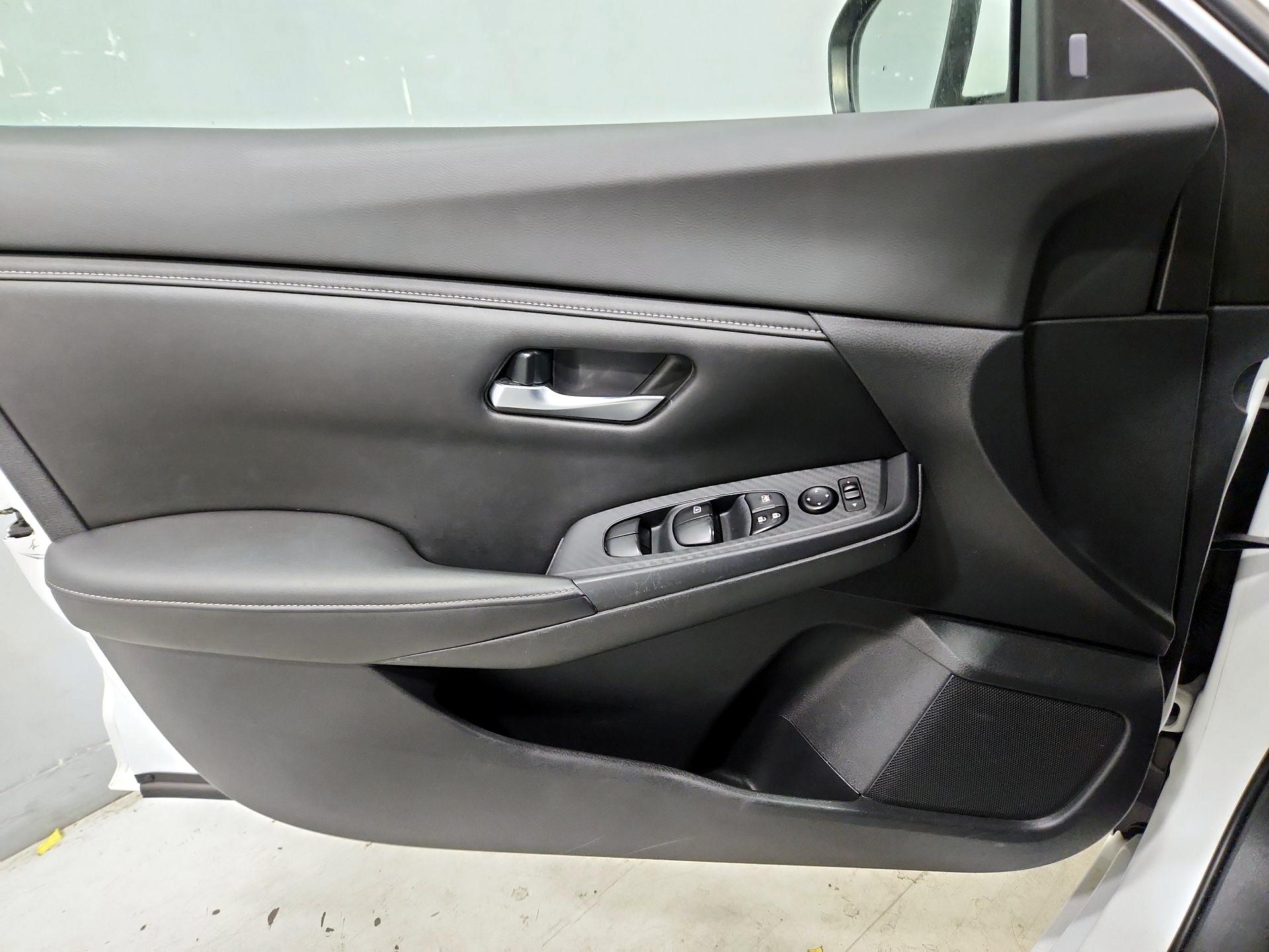 Thumbnail: 2021 Nissan Sentra - 12