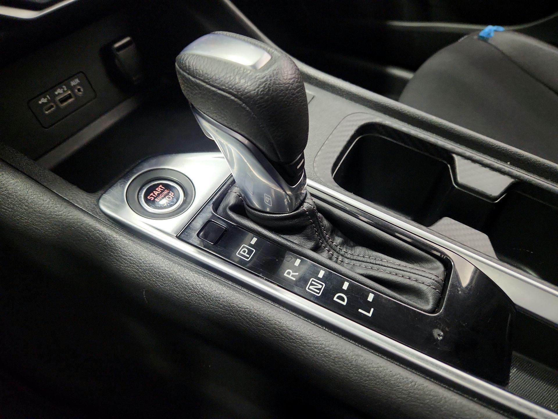 Thumbnail: 2021 Nissan Sentra - 17