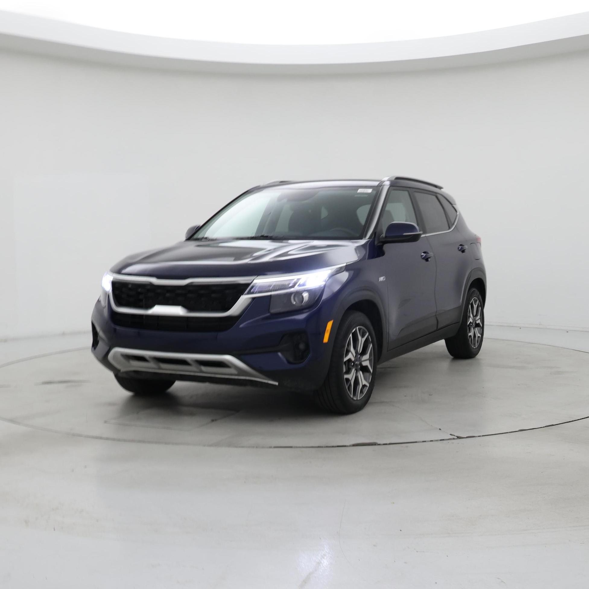 Thumbnail: 2022 Kia Seltos - 4