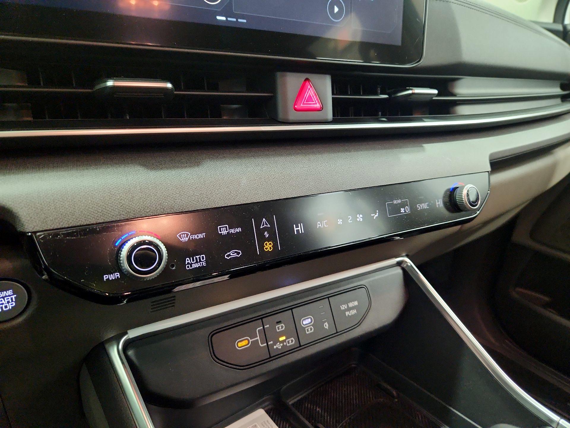 Thumbnail: 2026 Kia Carnival - 17