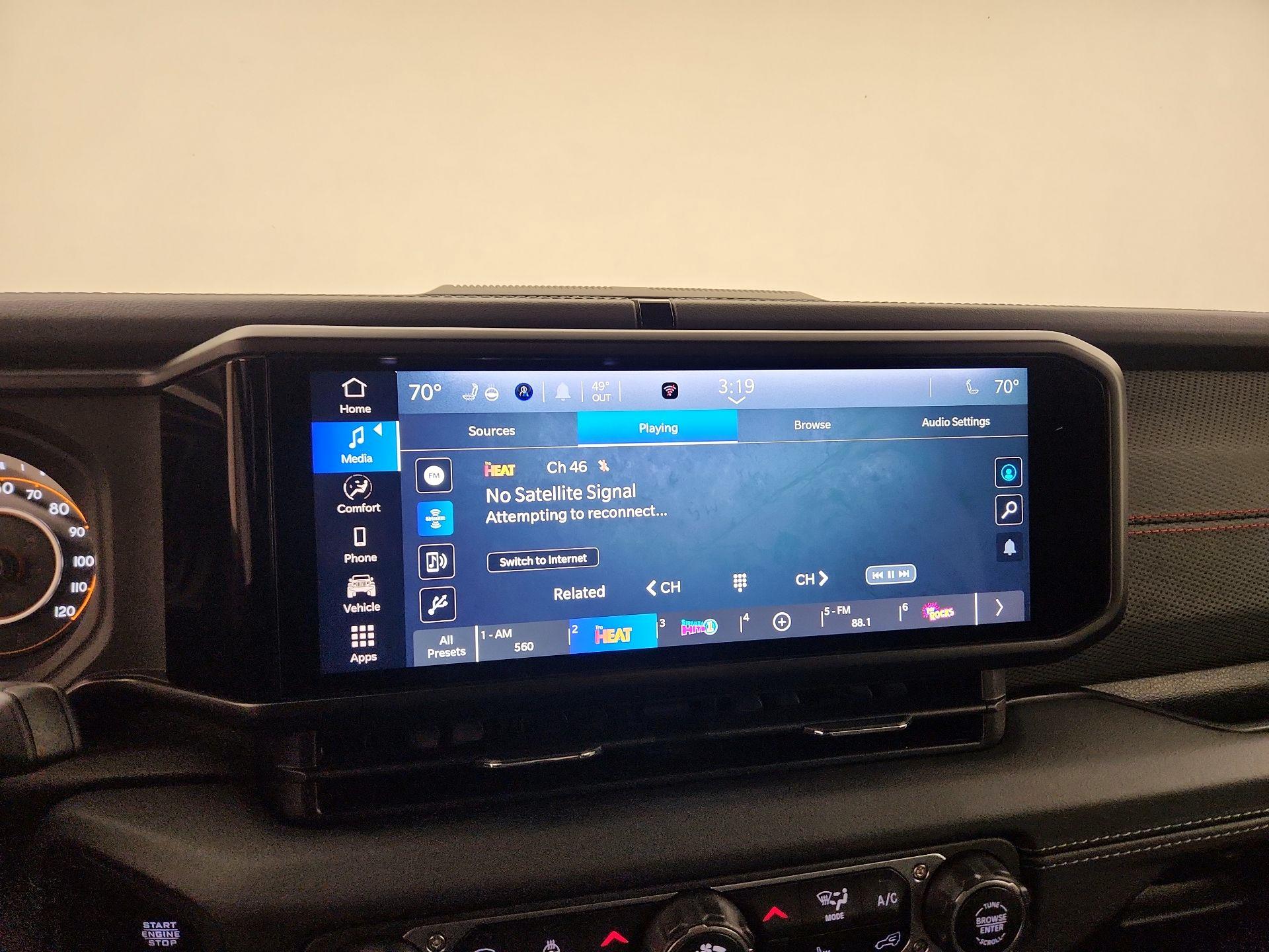 Thumbnail: 2024 Jeep Wrangler - 15