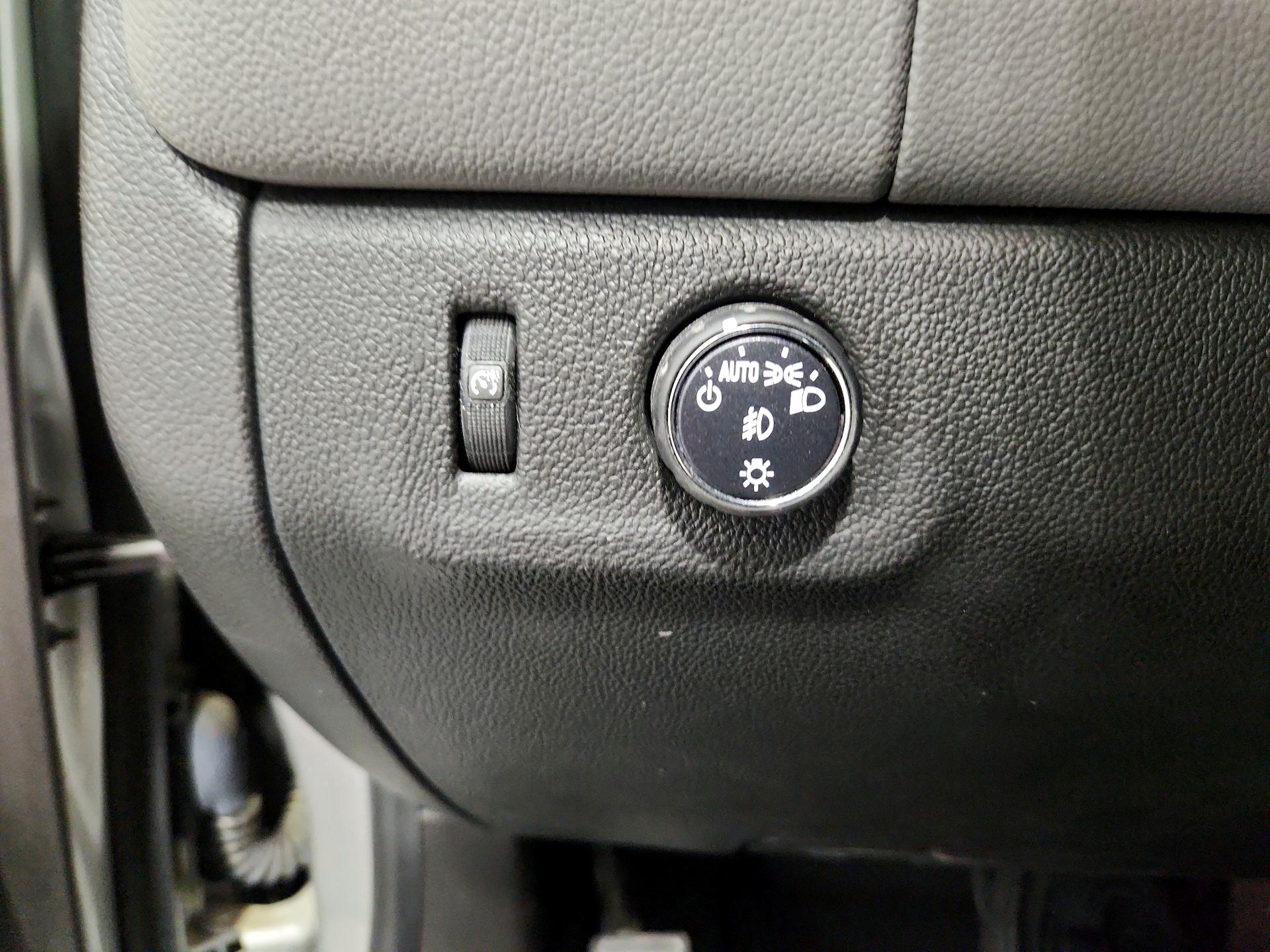 Thumbnail: 2018 Chevrolet Colorado - 13