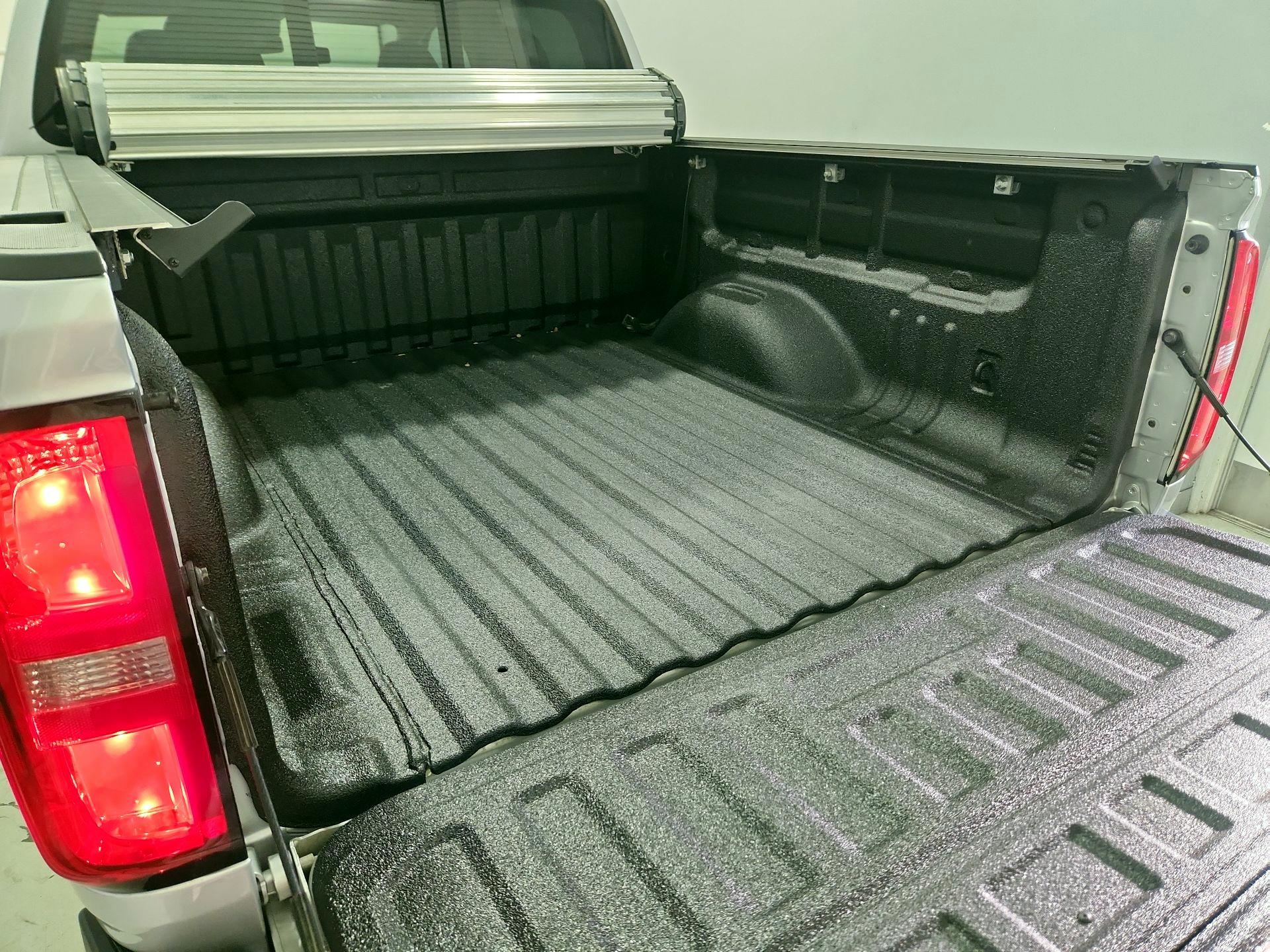 Thumbnail: 2018 Chevrolet Colorado - 20