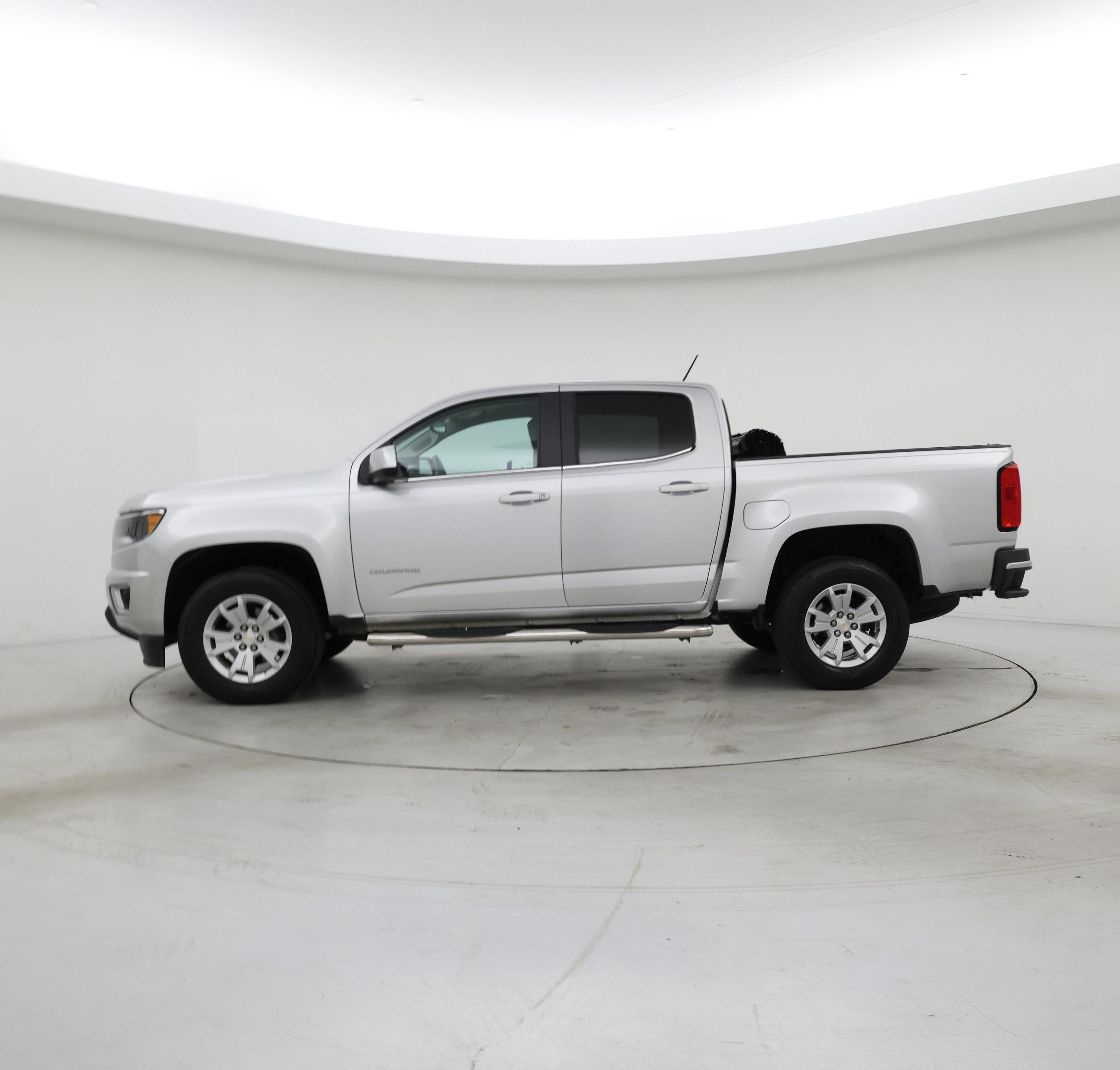 Thumbnail: 2018 Chevrolet Colorado - 3