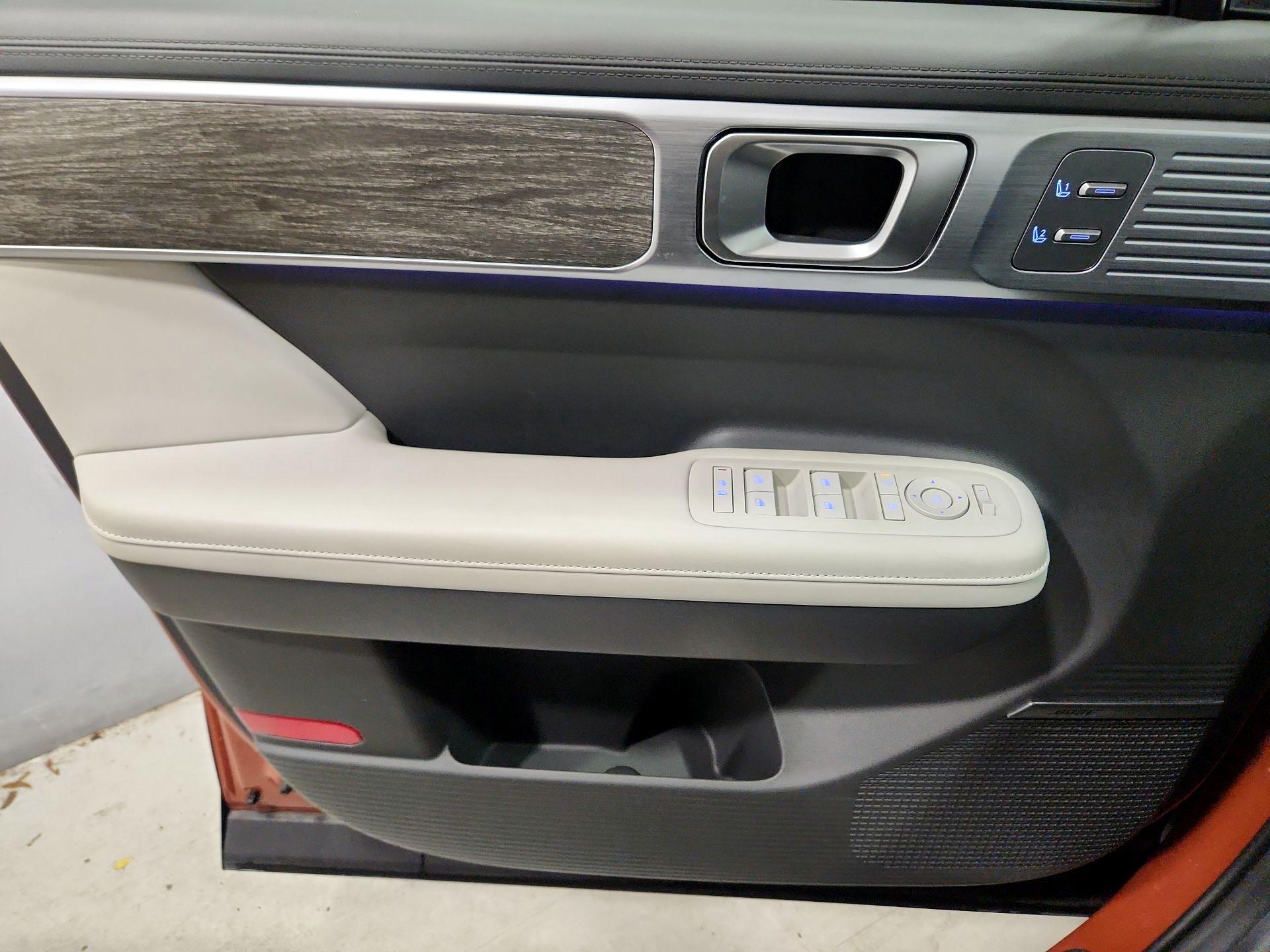 Thumbnail: 2024 Hyundai Santa Fe - 12