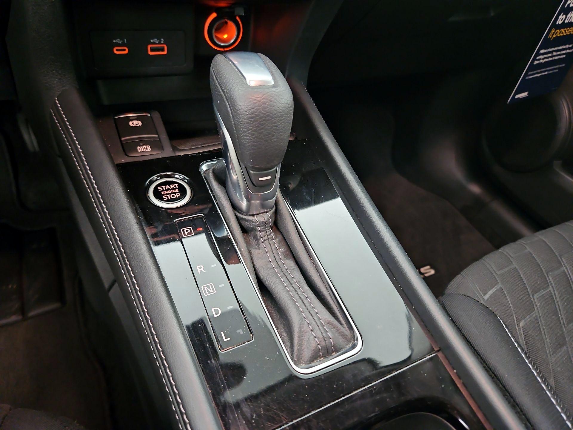 Thumbnail: 2022 Nissan Kicks - 16