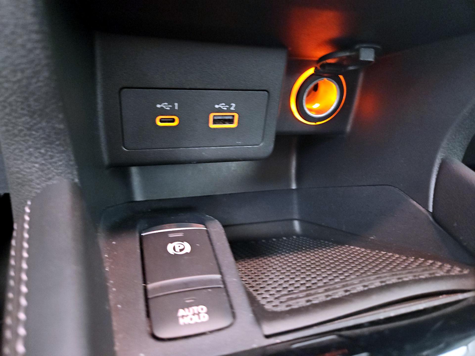 Thumbnail: 2022 Nissan Kicks - 17