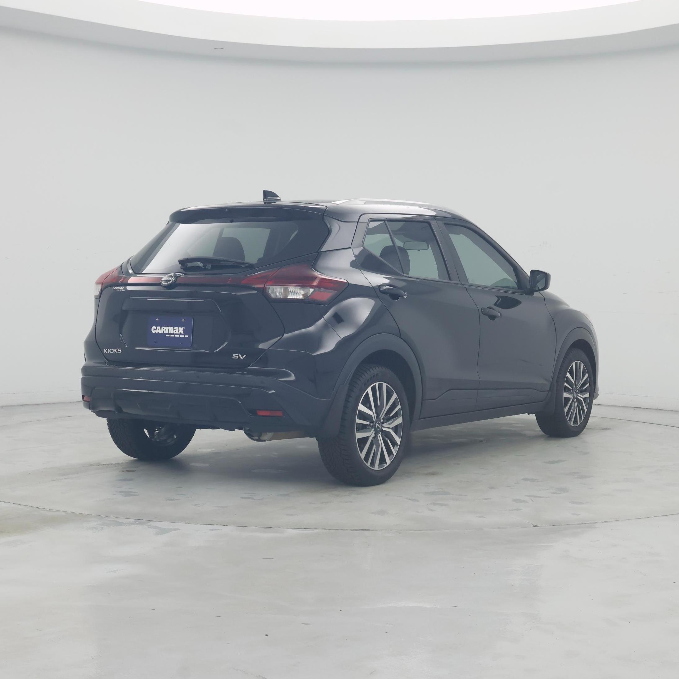 Thumbnail: 2022 Nissan Kicks - 8