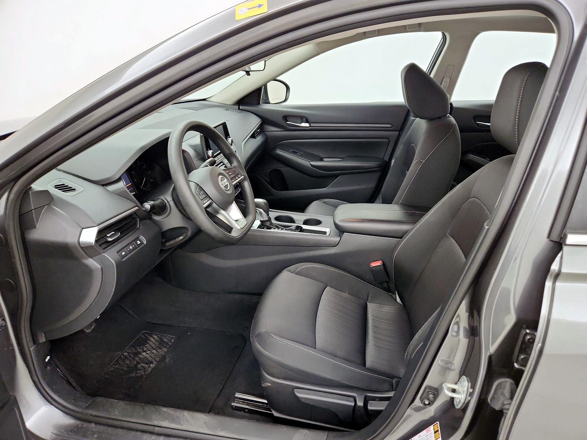 Thumbnail: 2022 Nissan Altima - 11